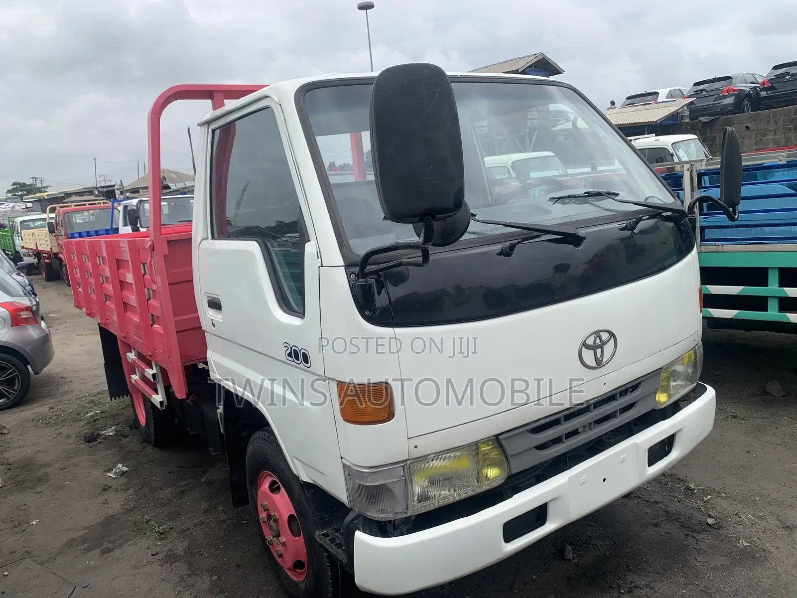 Toyota Dyna 200