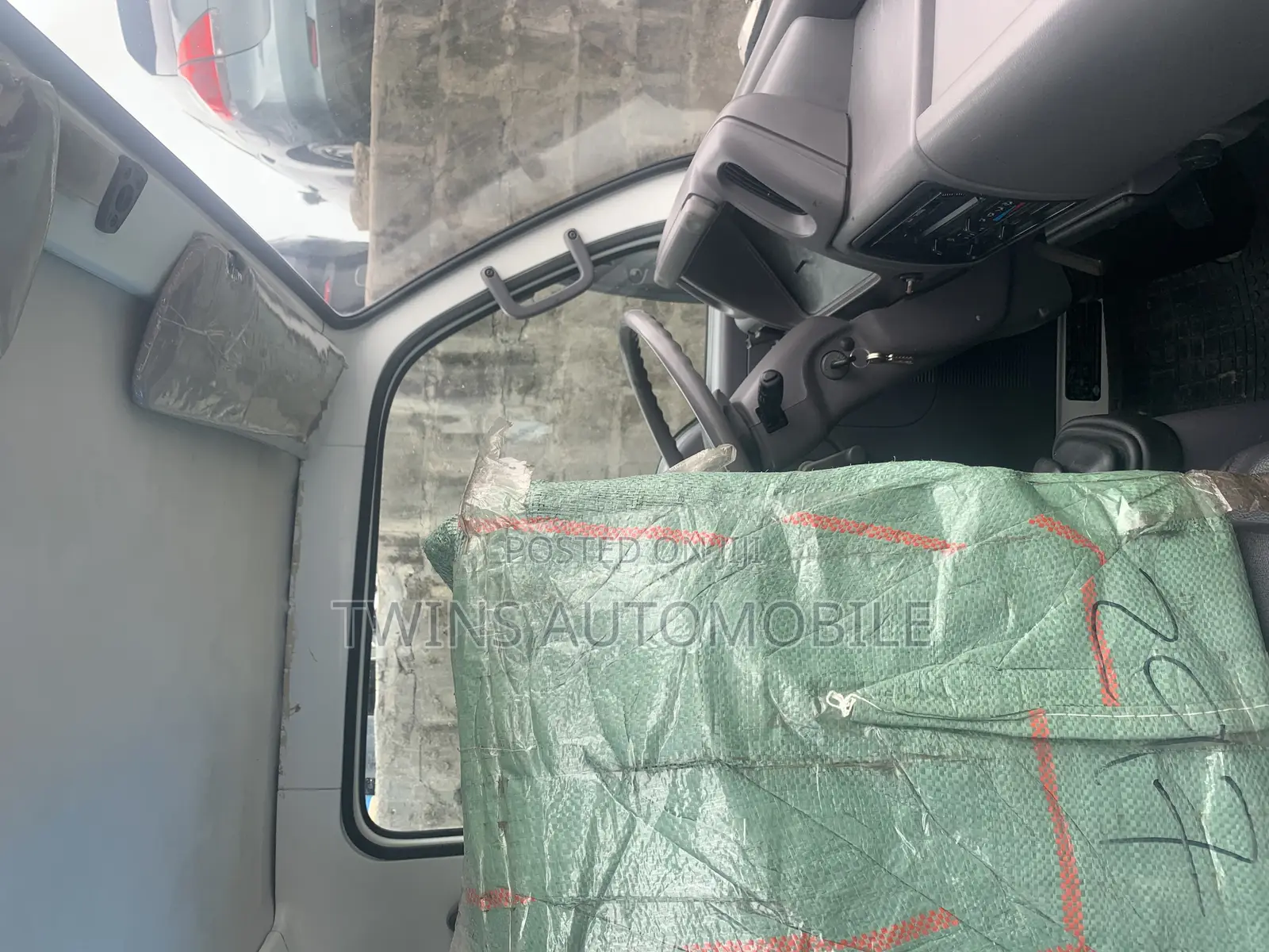 Nissan Cabstar Direct Hand
