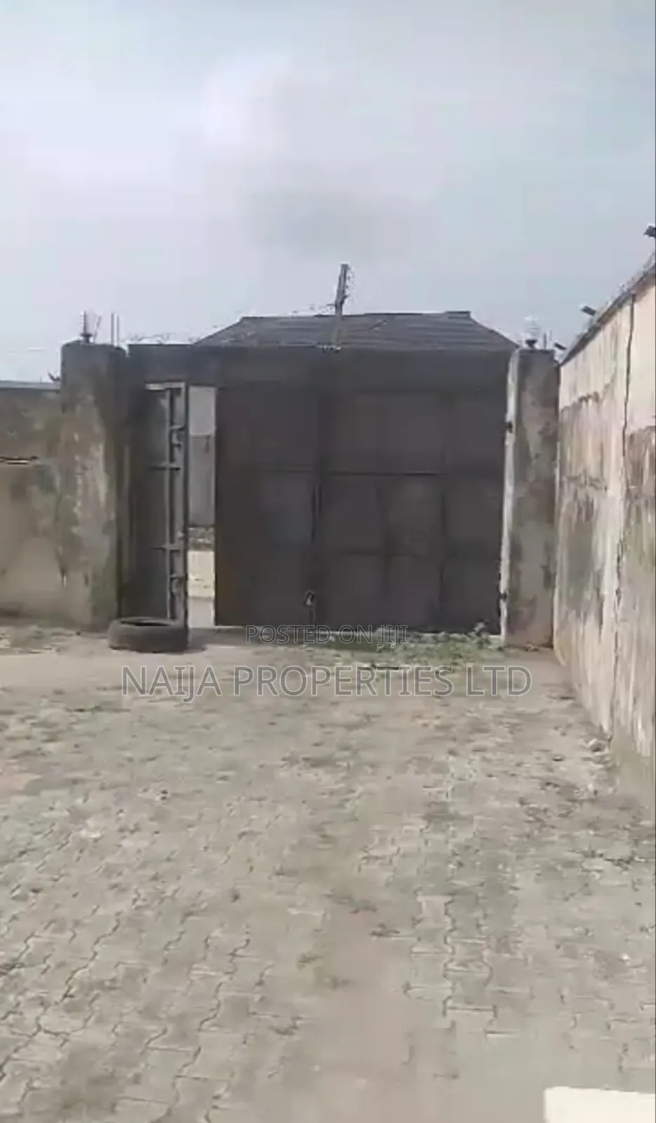 4bdrm Bungalow in Parapo, Awoyaya for sale