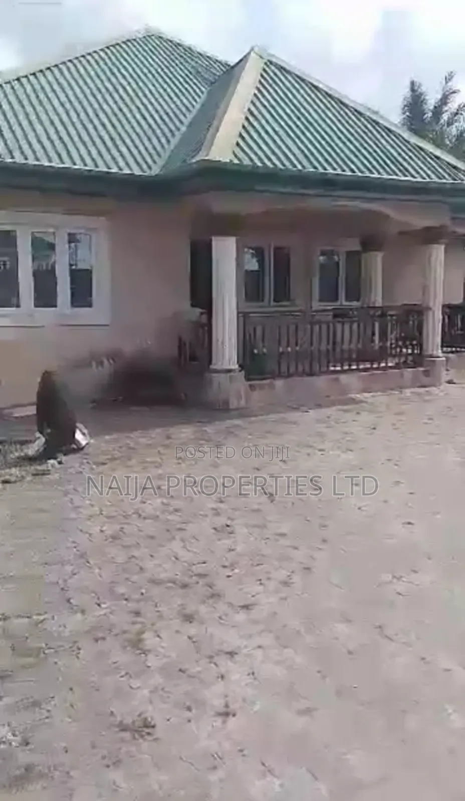 4bdrm Bungalow in Parapo, Awoyaya for sale