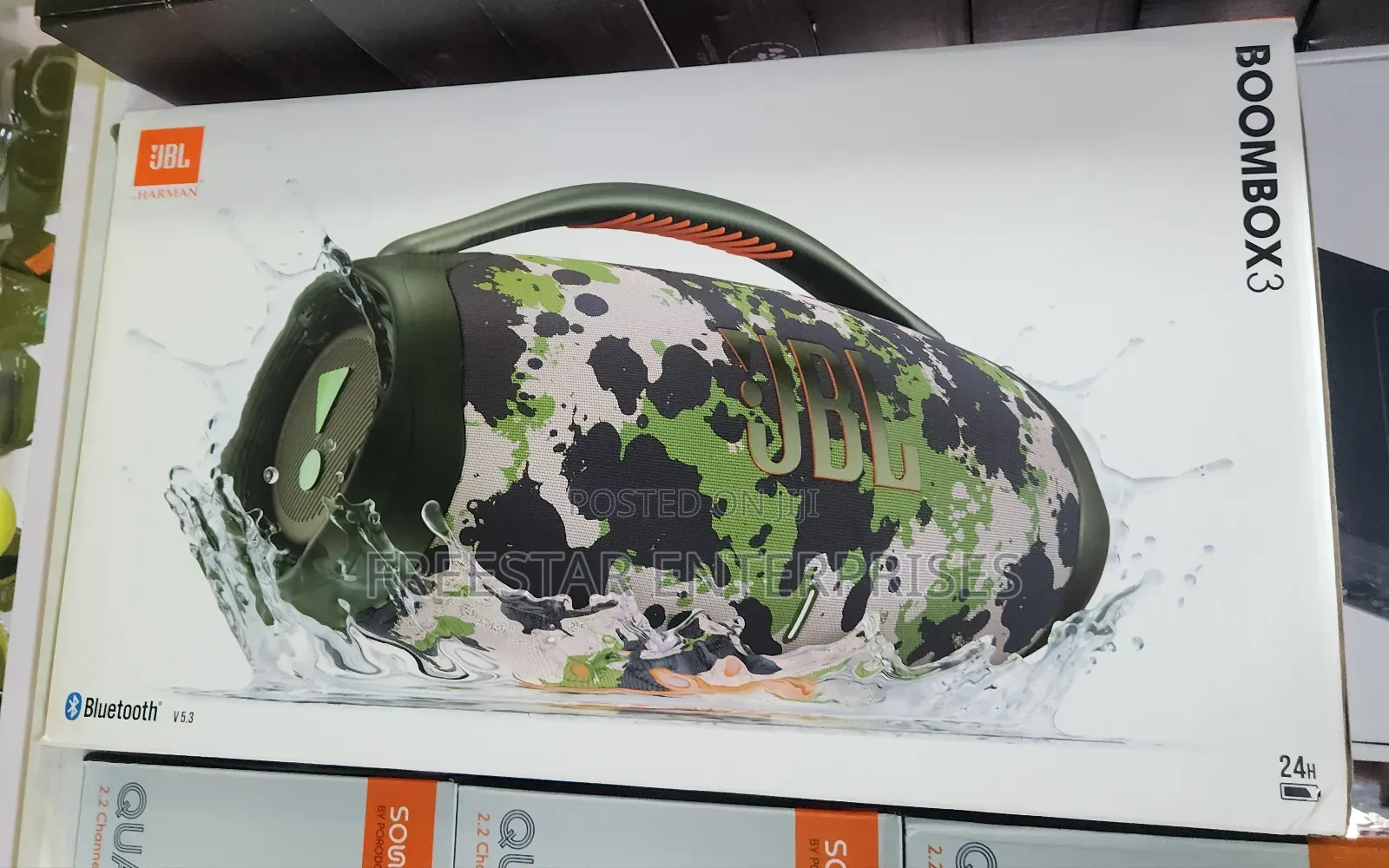 JBL Boombox3 Speaker. JBL Boombox 3 Mp3 Player.