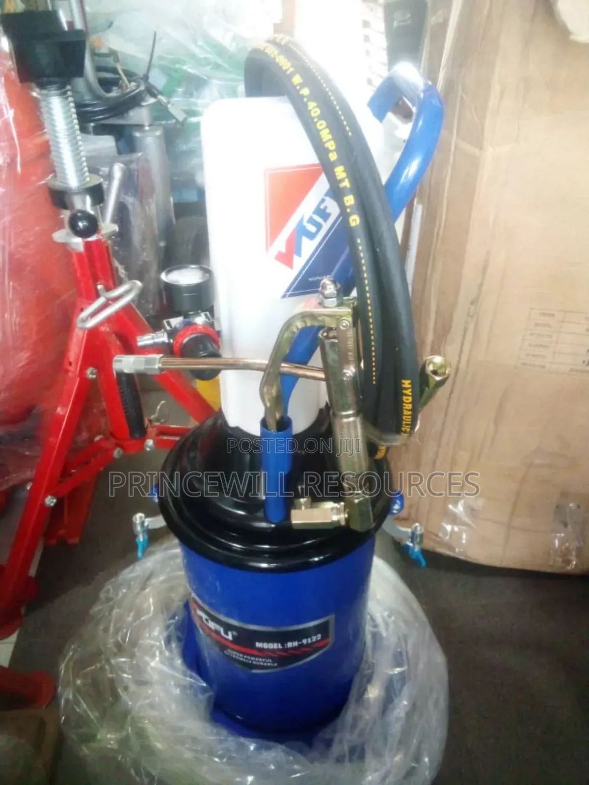 High Pressure Grease Injector