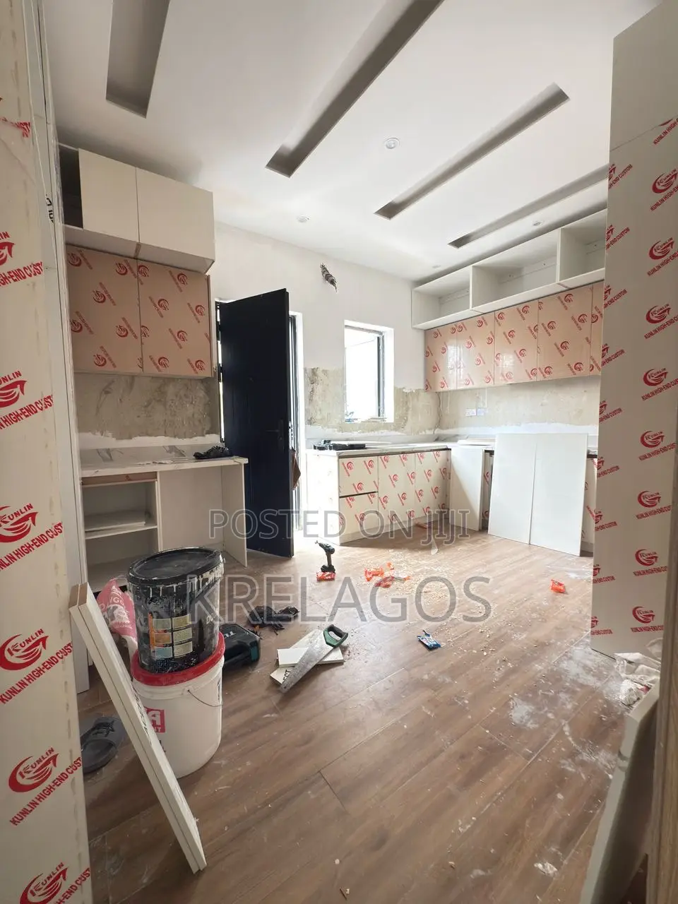 5bdrm Duplex in Idado for sale