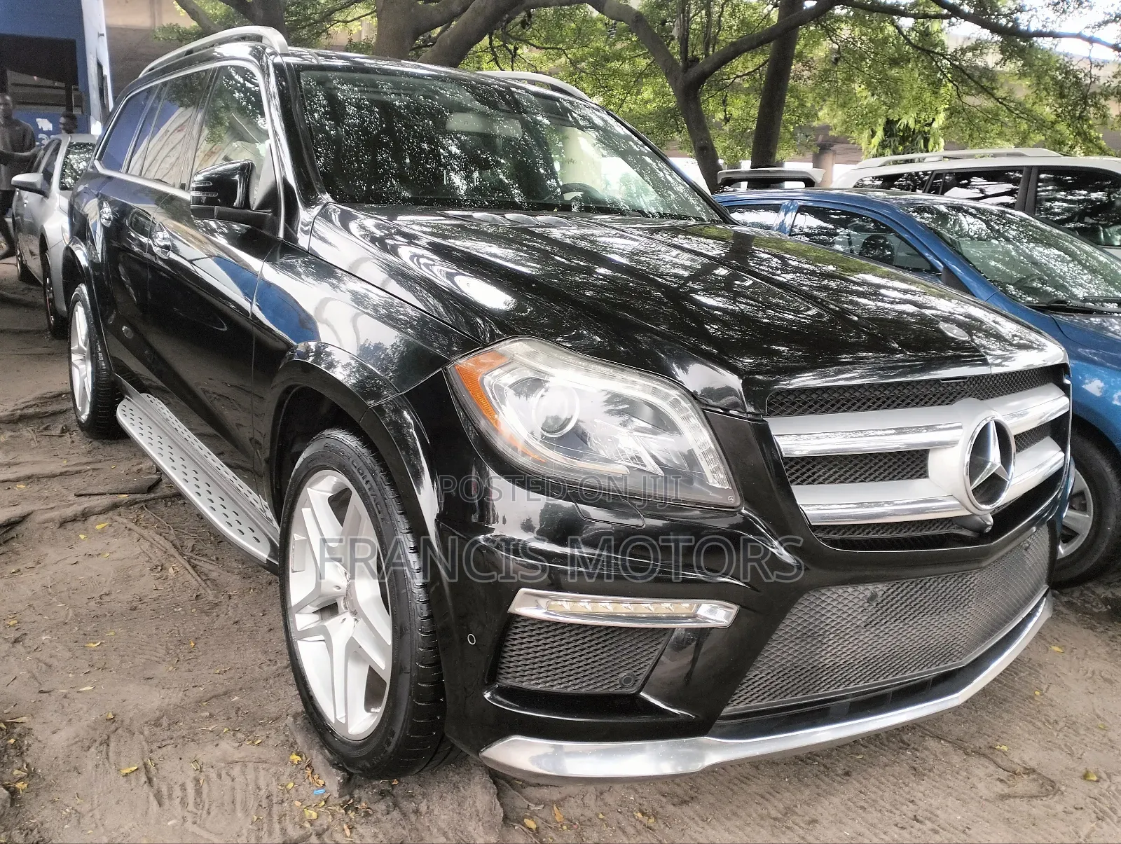 Mercedes-Benz GL-Class GL550 4MATIC 4dr SUV AWD (4.7L 8cyl Turbo 7A)