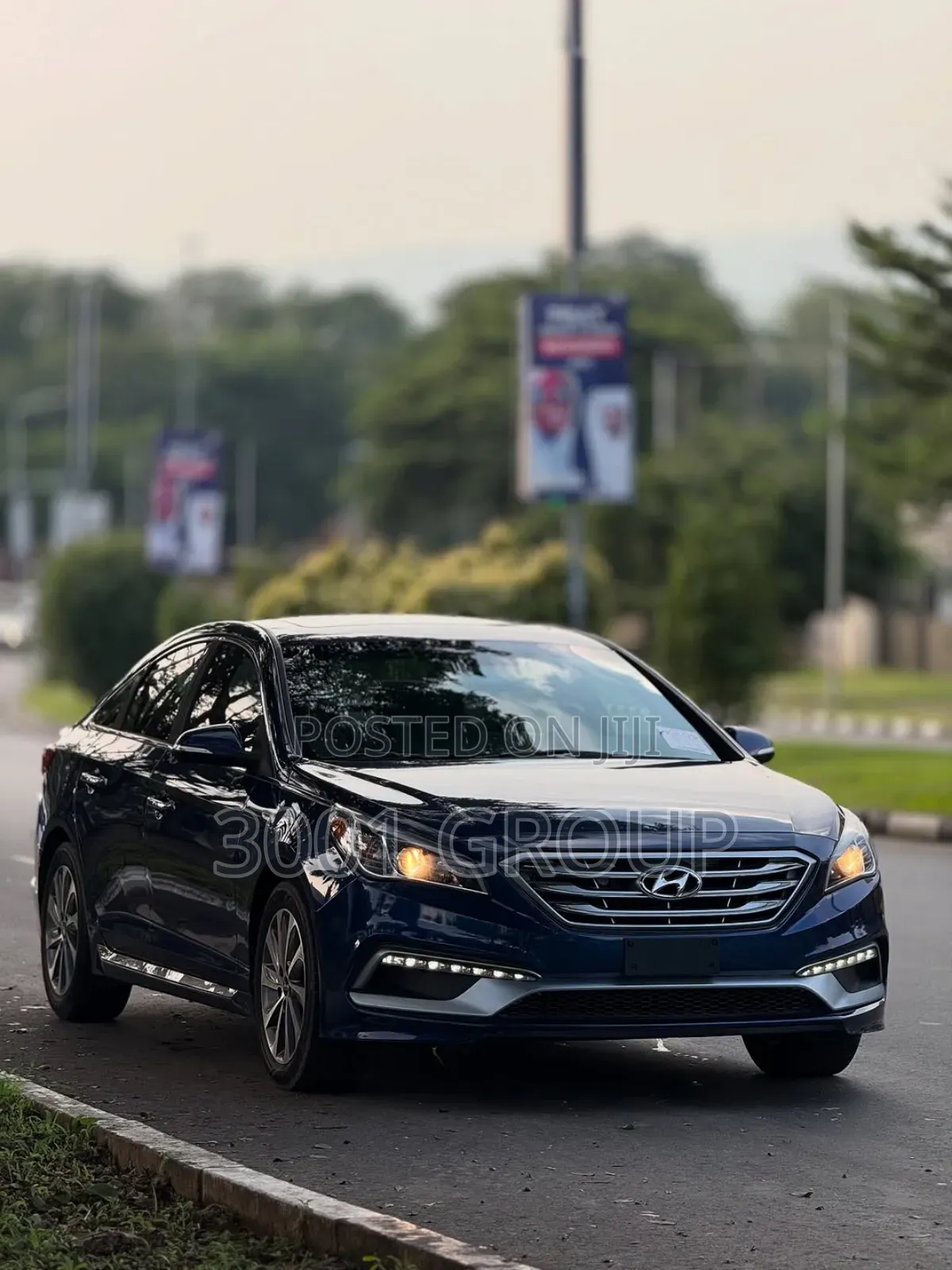 Hyundai Sonata Sport 2.0T Sedan FWD (2.0L 4cyl 6A) 2017 Blue