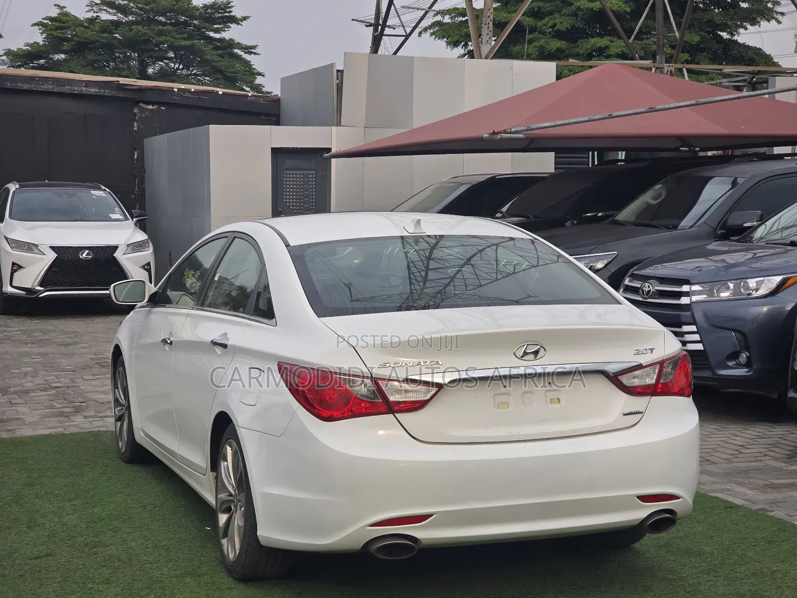 Hyundai Sonata Limited 2.0T Sedan (2.0L 4cyl 6A) 2011 White