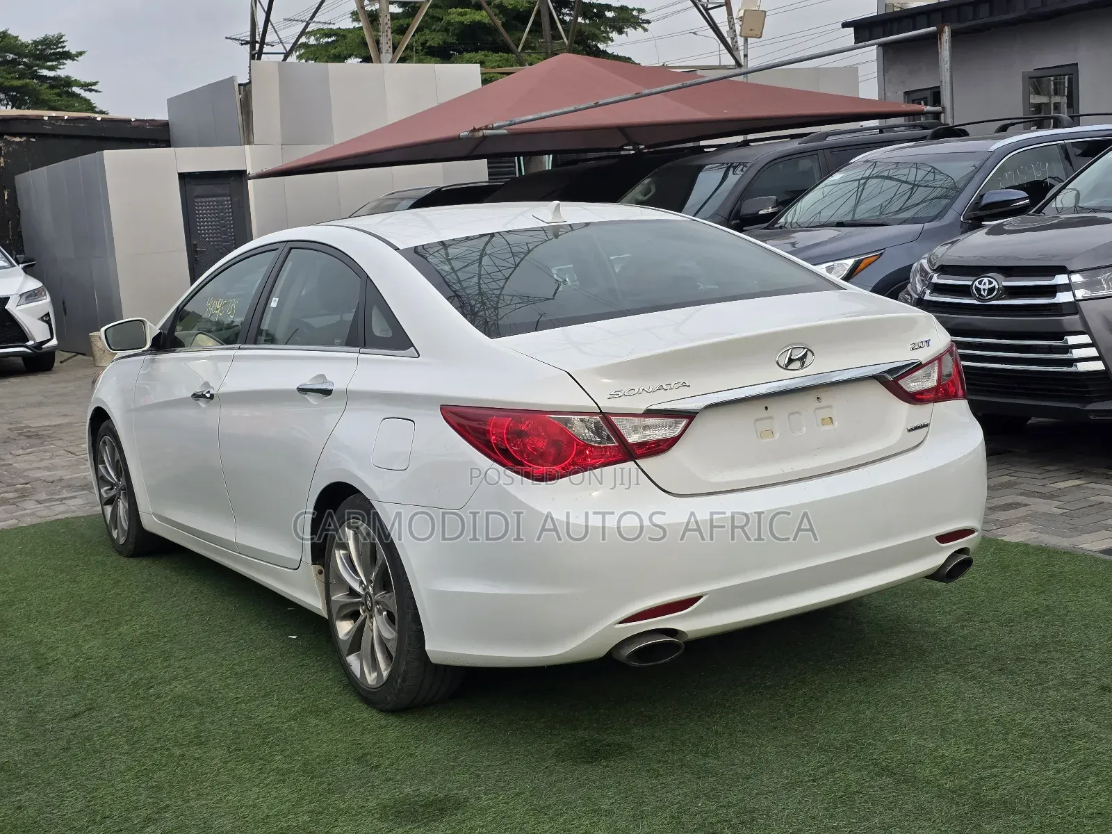 Hyundai Sonata Limited 2.0T Sedan (2.0L 4cyl 6A) 2011 White