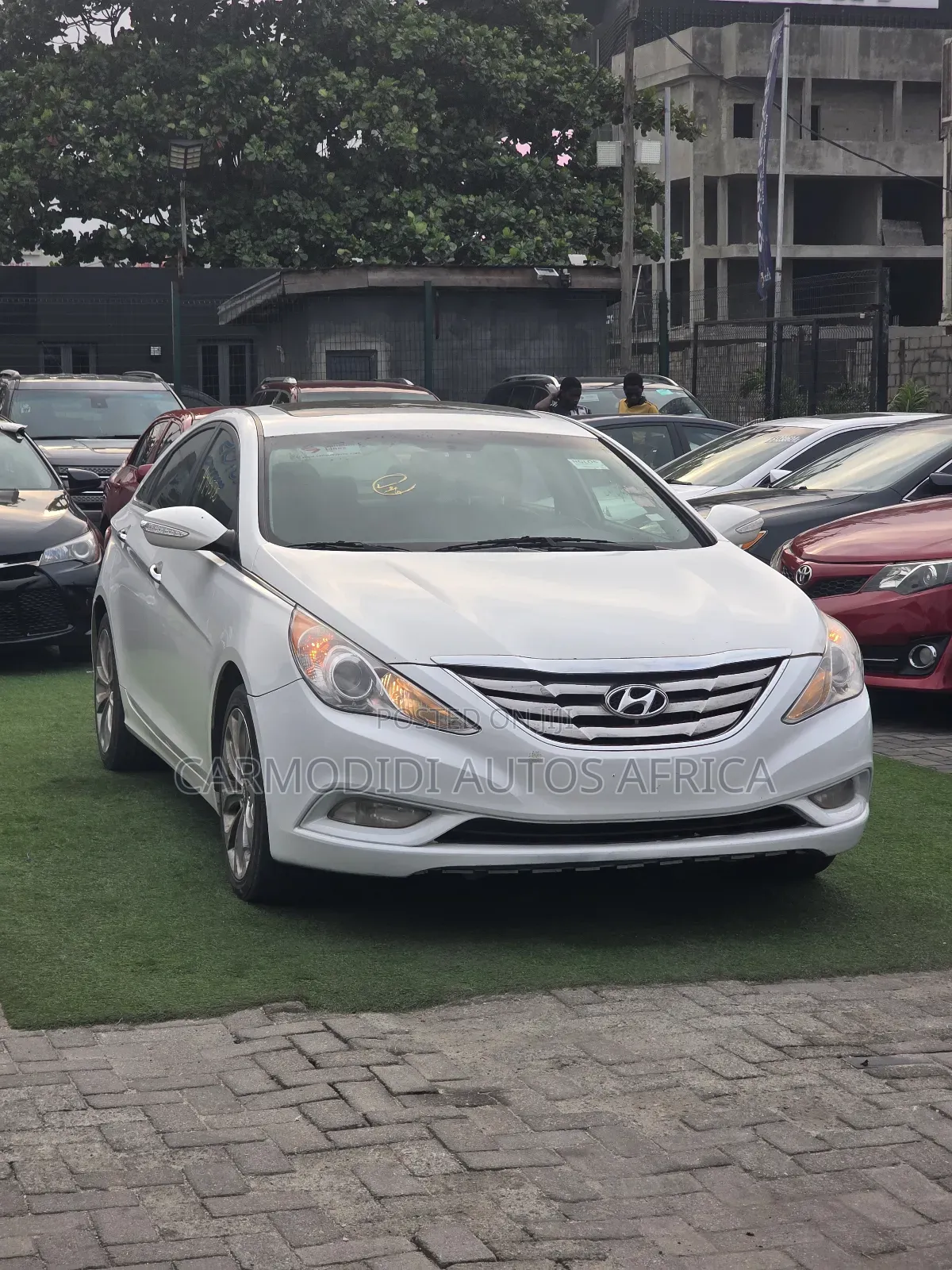 Hyundai Sonata Limited 2.0T Sedan (2.0L 4cyl 6A) 2011 White