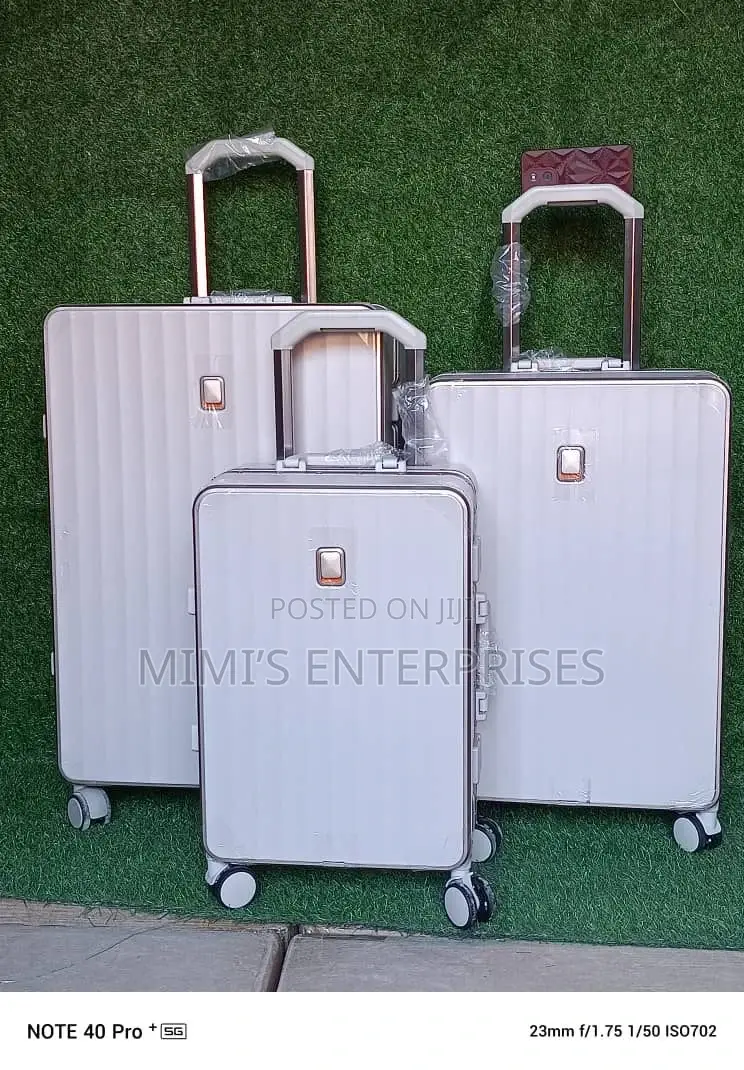 Little Look Big Style Premium Luggage Set