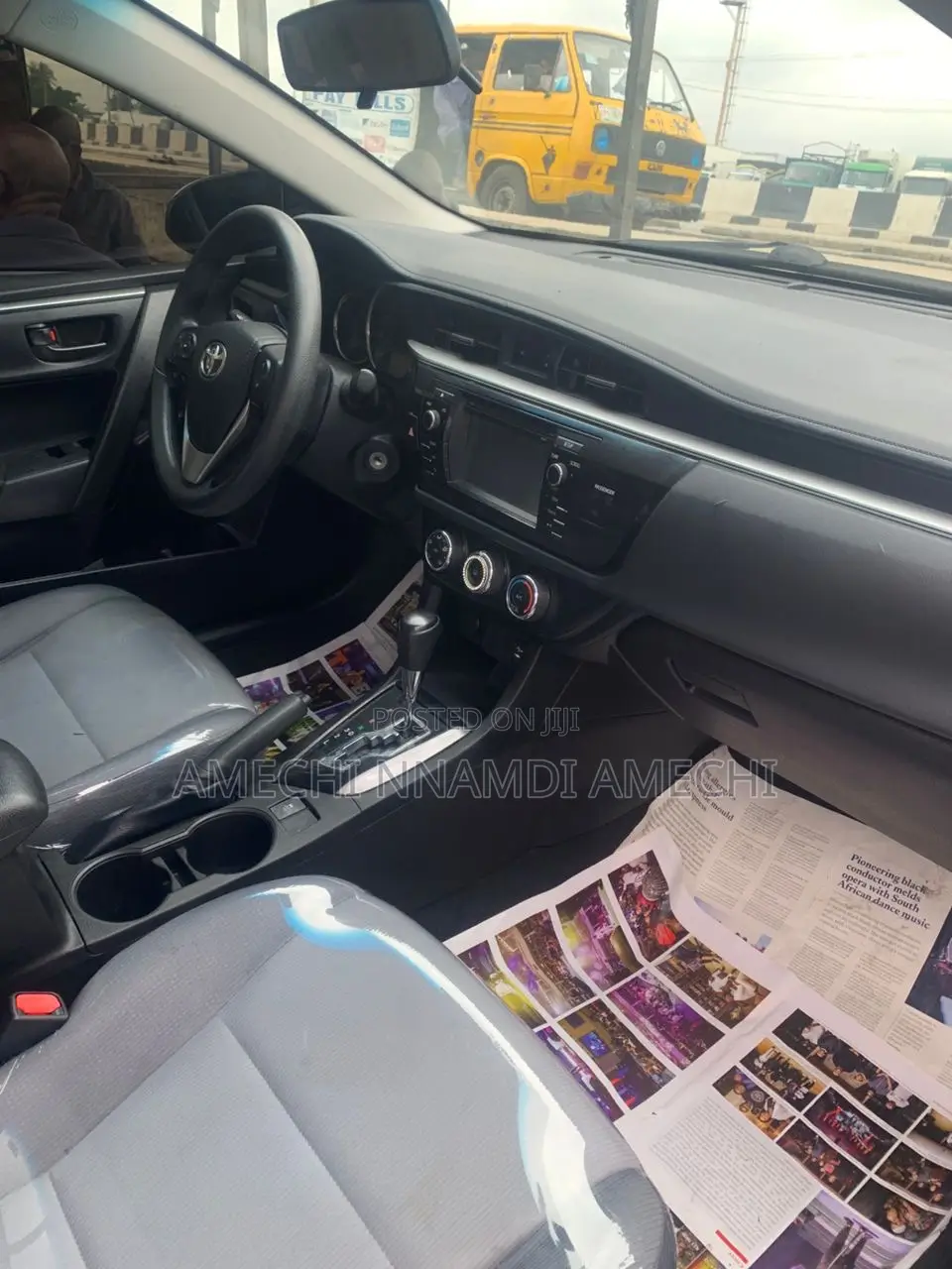 Toyota Corolla L 4dr Sedan (1.8L 4cyl 6M) 2015 Gray
