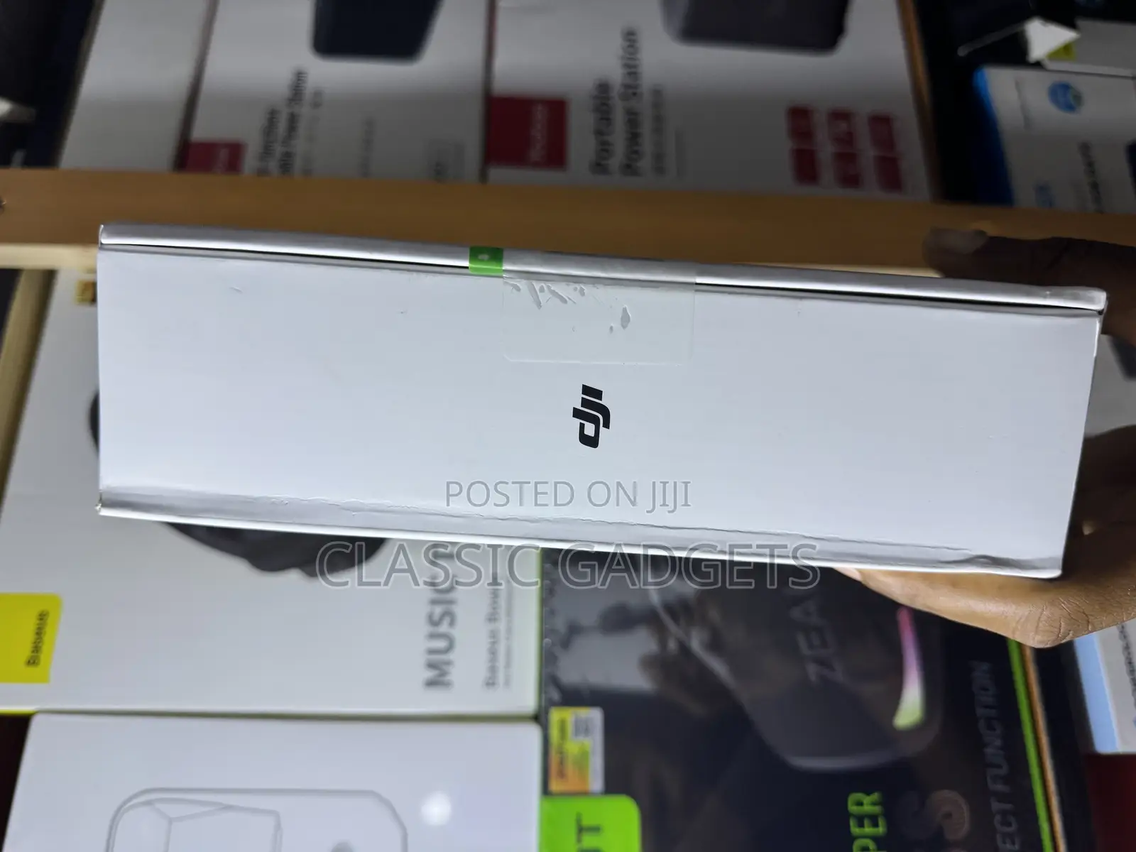 Dji Osmo Mobile 7p Gimbal Stabilizer for iPhone, Android.