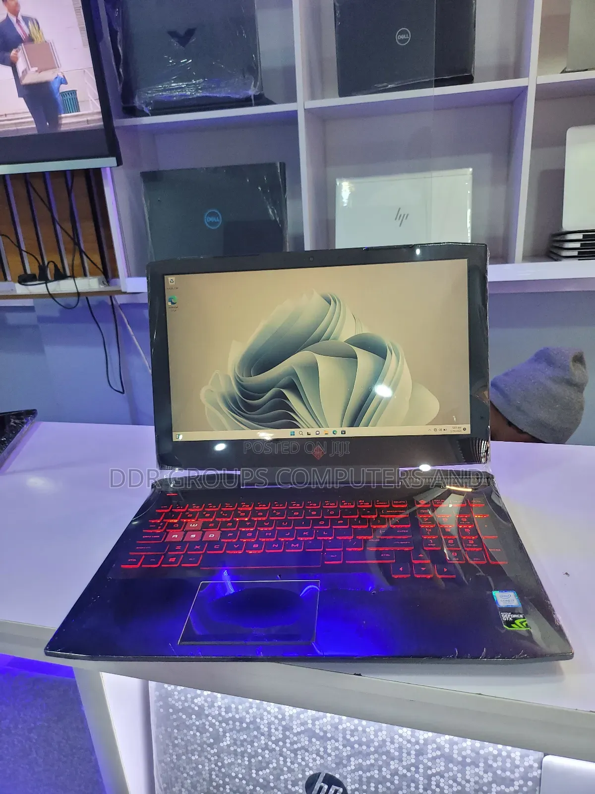 Laptop HP Omen 15-Dh002nr 16GB Intel Core I7 SSD 512GB