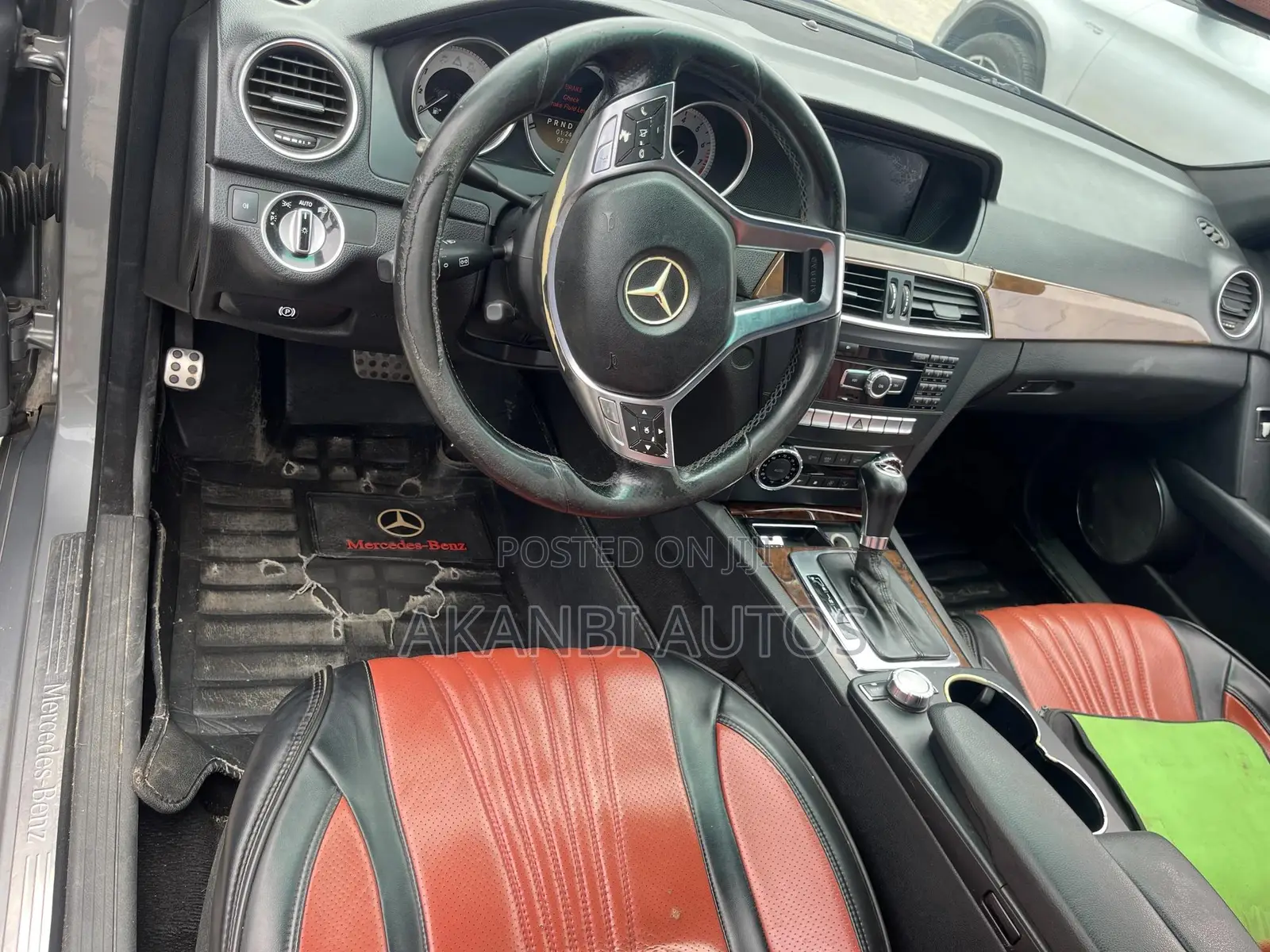 Mercedes-Benz C300 Luxury 4Matic Sedan AWD (3.5L 6cyl 7A) 2013 Gray