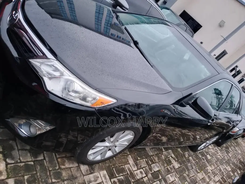 Toyota Camry XLE 4dr Sedan (3.5L 6cyl 6A) 2014 Black