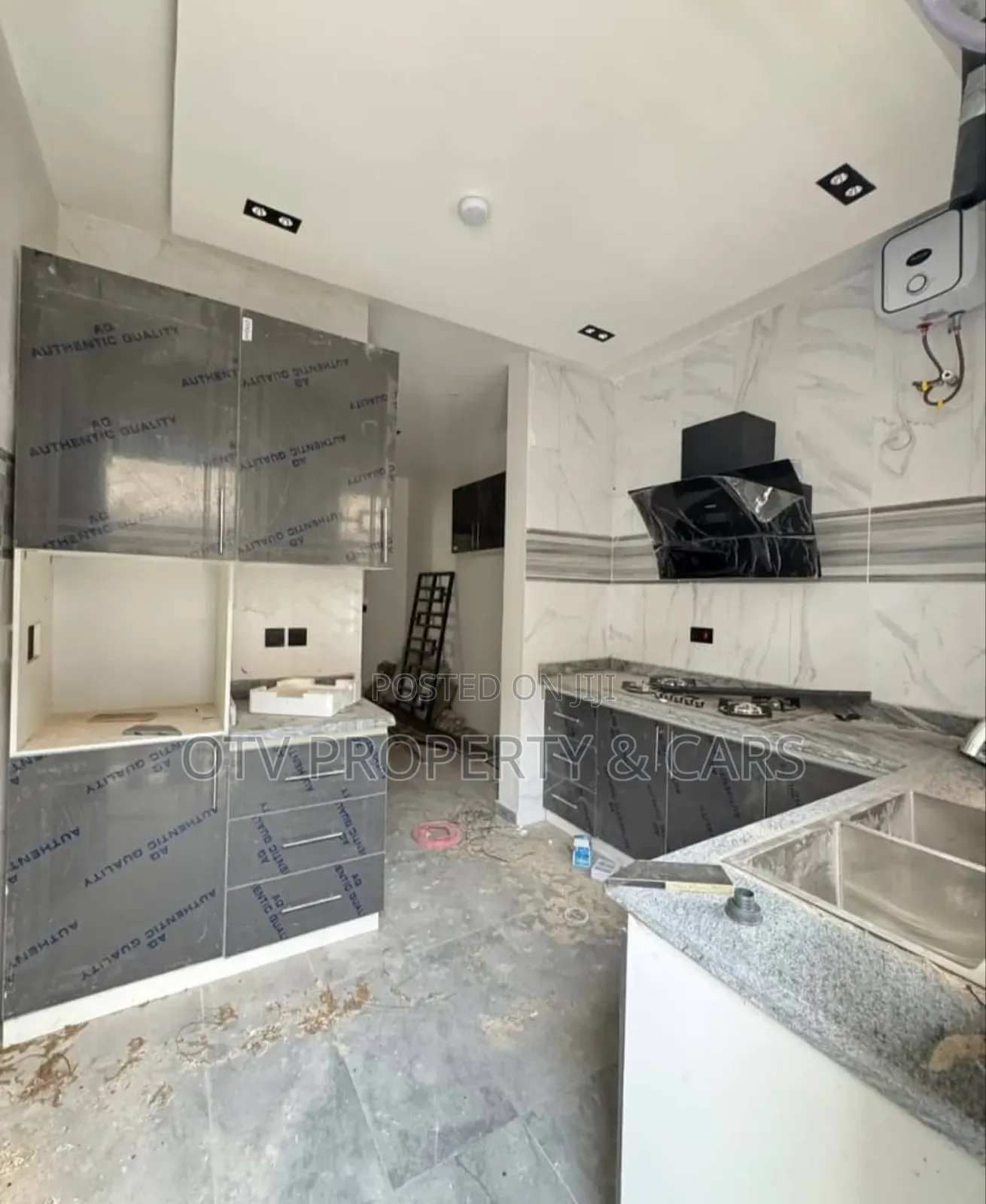 Furnished 4bdrm Townhouse/Terrace in Ikoyi for sale