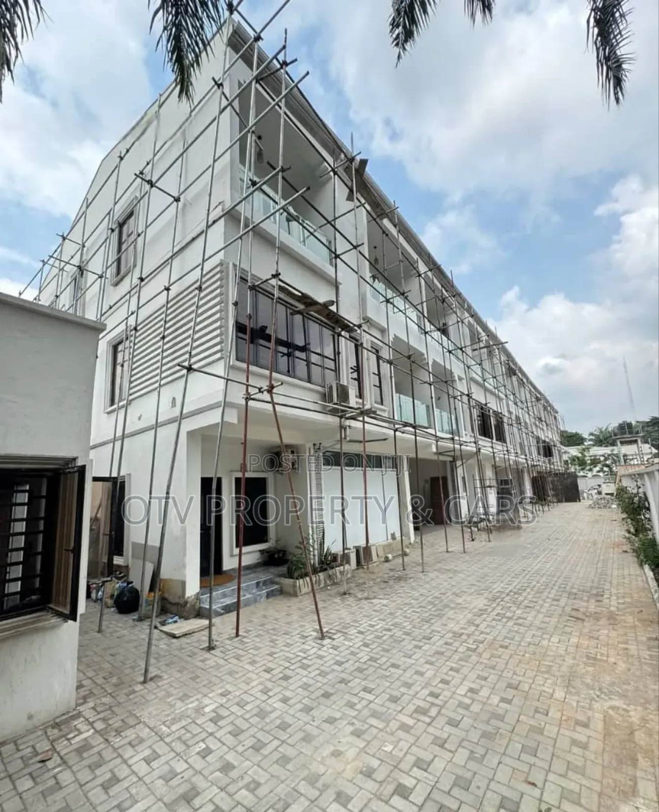 Furnished 4bdrm Townhouse/Terrace in Ikoyi for sale