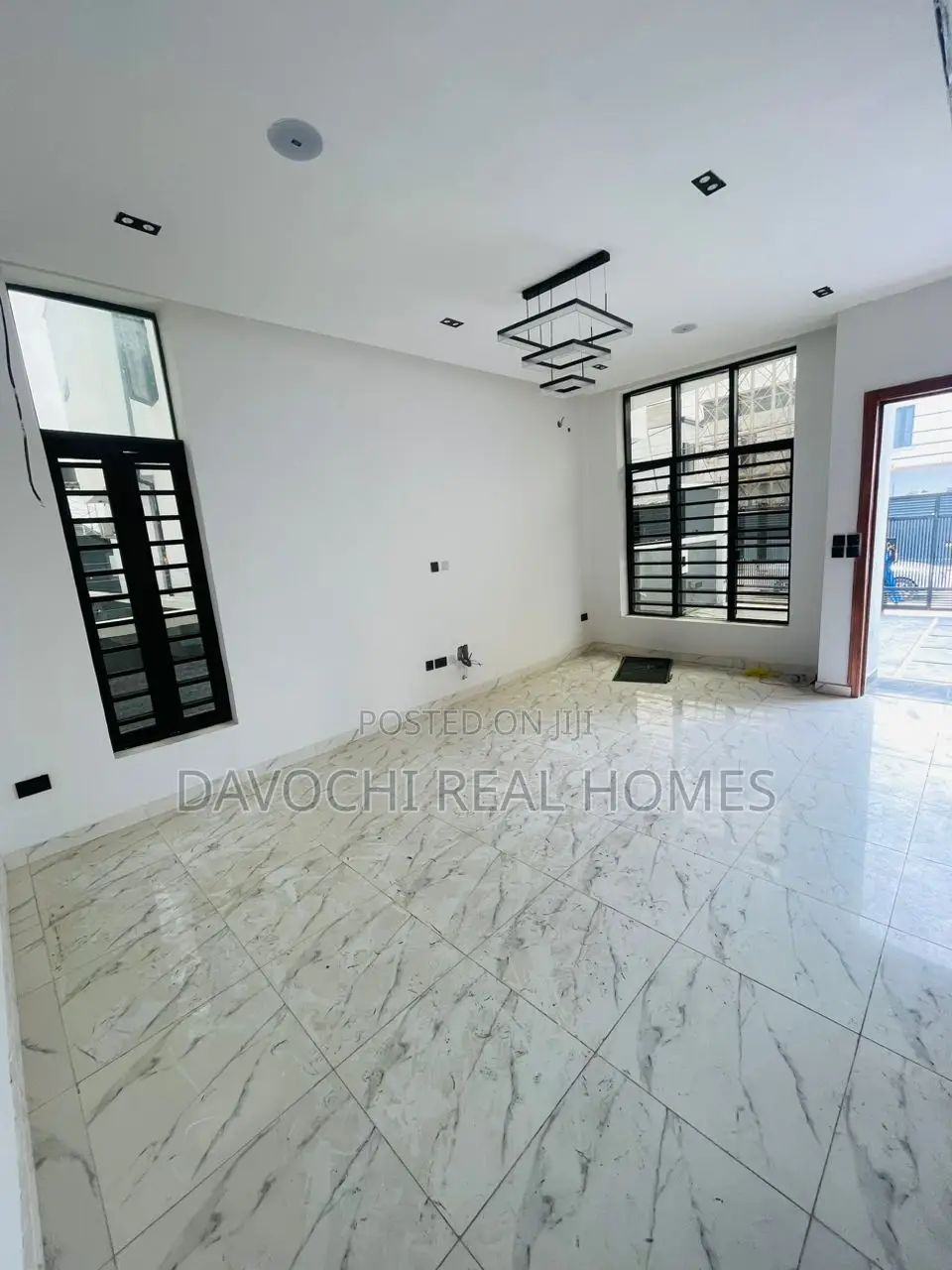 4bdrm Duplex in Ikota Villa for rent