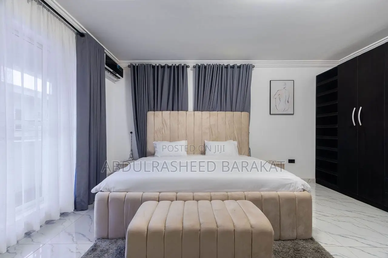 Luxury Three Bedroom With Pool Snooker Gym