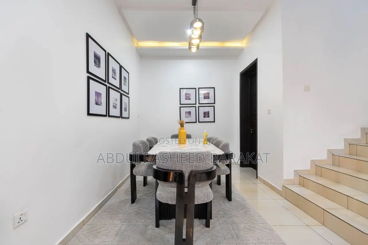Luxury Four Bedroom With Pool Gym Cityview