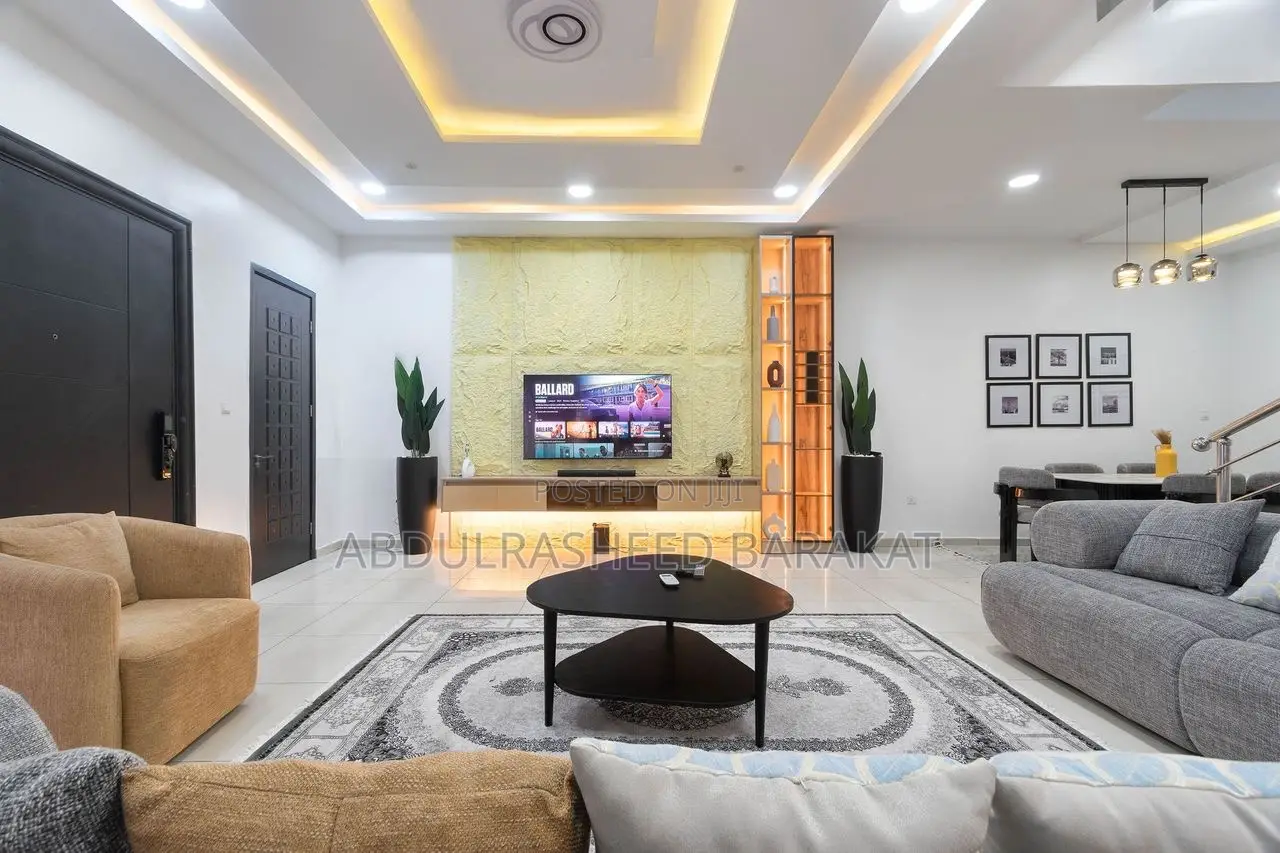 Luxury Four Bedroom With Pool Gym Cityview