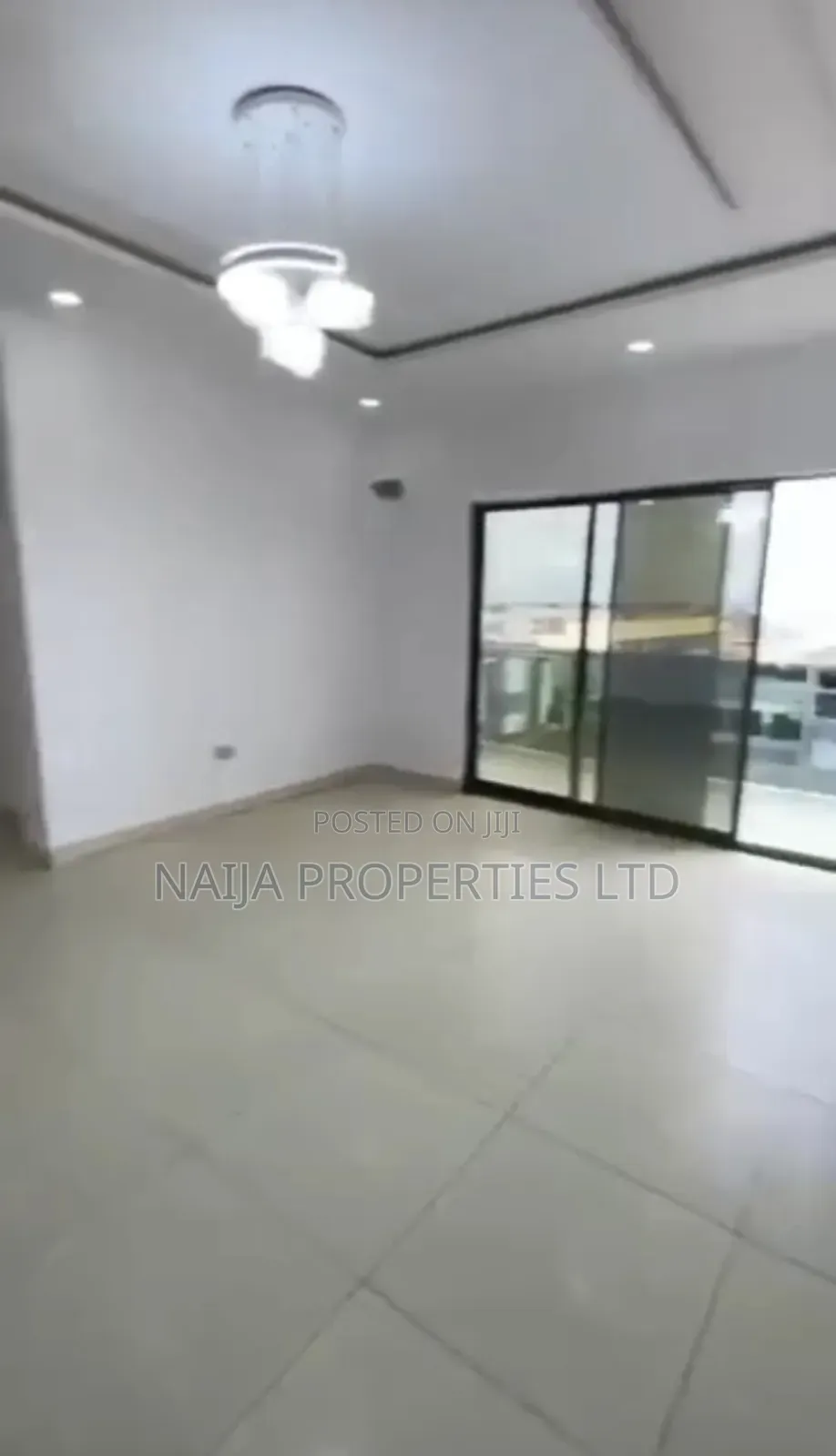 4bdrm Penthouse in Ikate, Lekki for sale