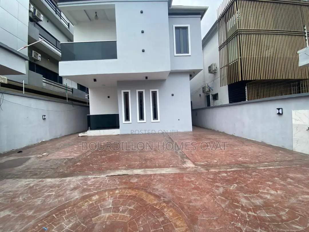 5bdrm Duplex in Ikate for sale