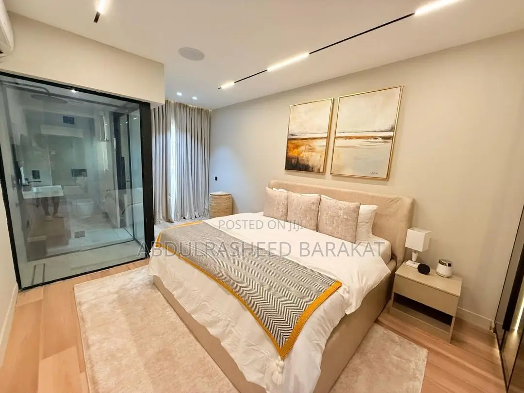 Luxury Two Bedroom Apartment With Alexa Command