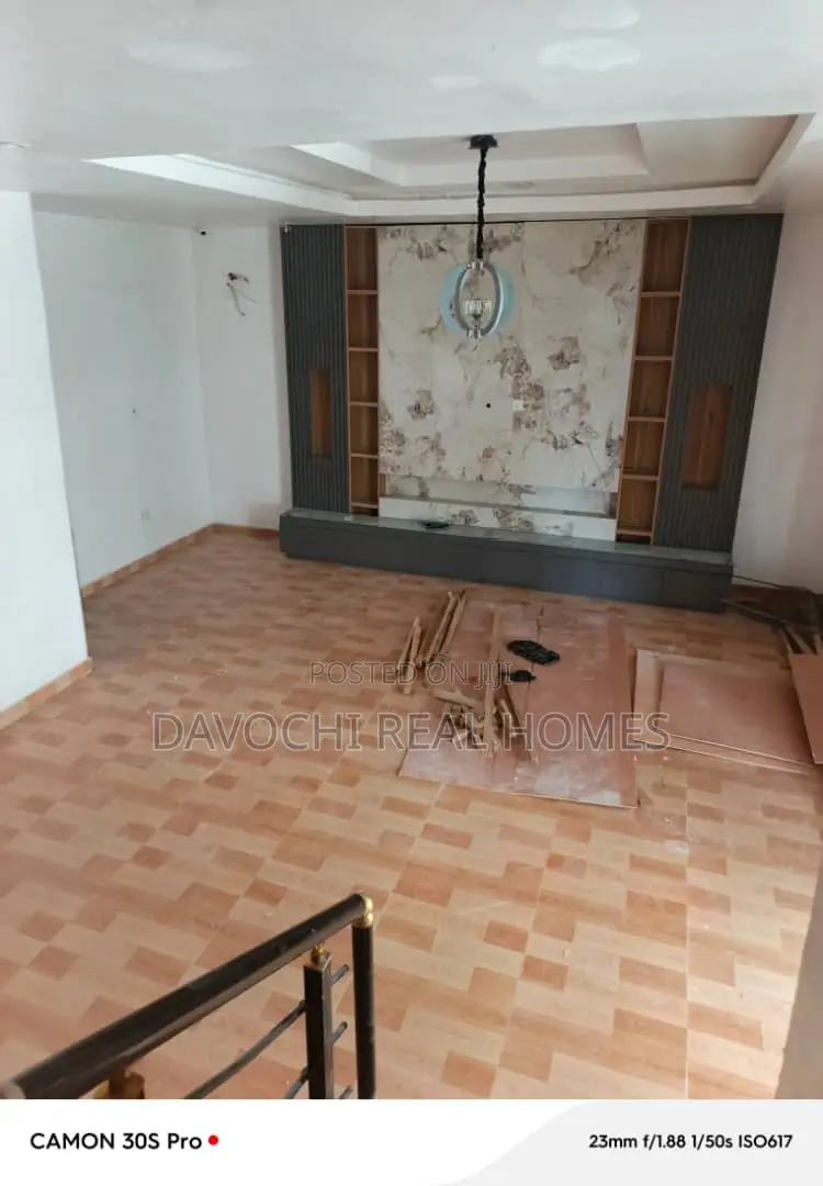 4bdrm Duplex in Victoria Crest4, Lekki Phase 2 for rent