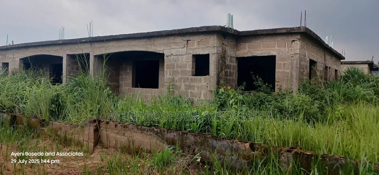 2bdrm Block of Flats in Omu Isoko, Mowe, Obafemi-Owode for sale