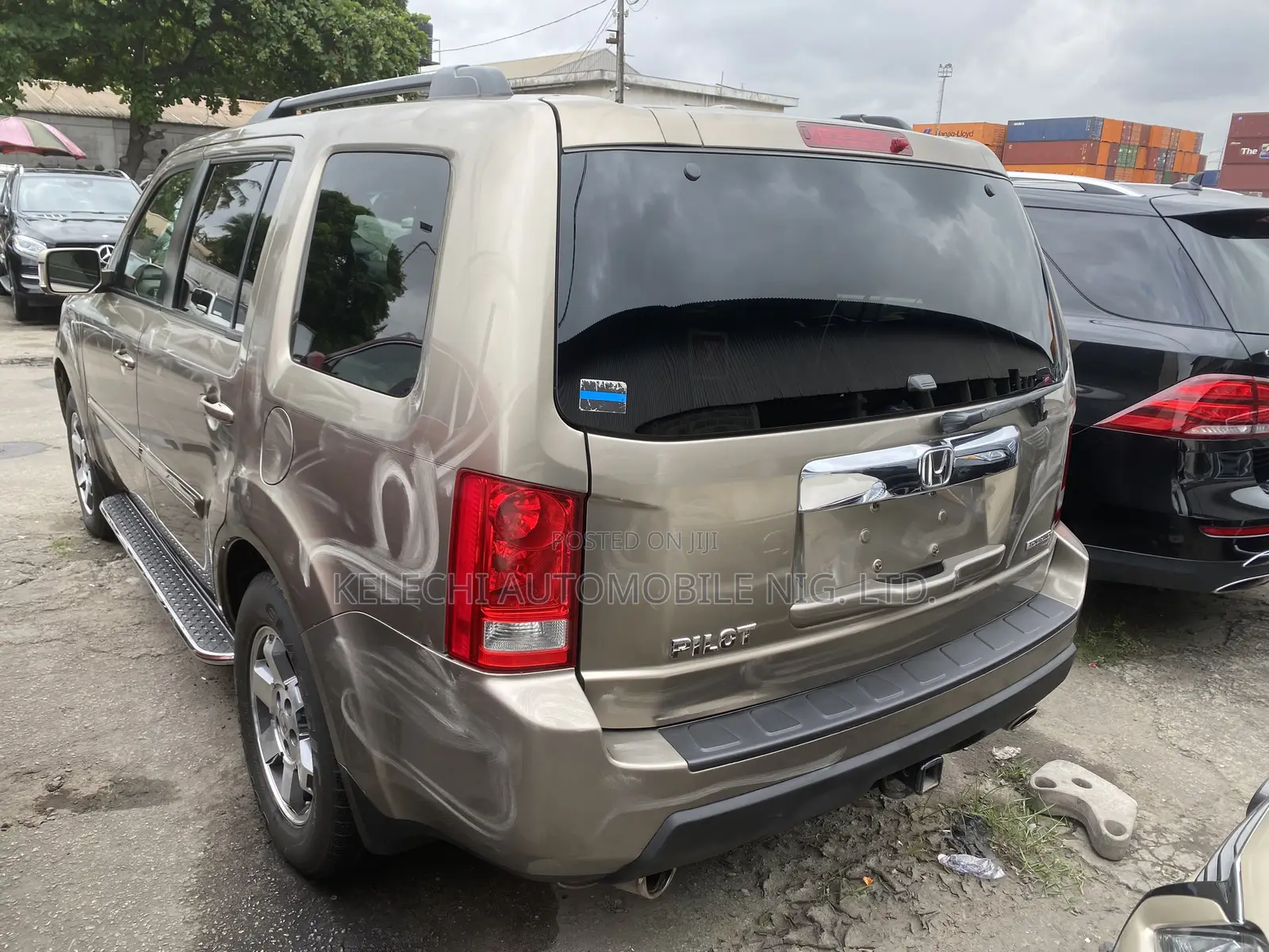 Honda Pilot Touring w/RES/Navi 4WD (3.5L 6cyl 5A) 2011 Gray