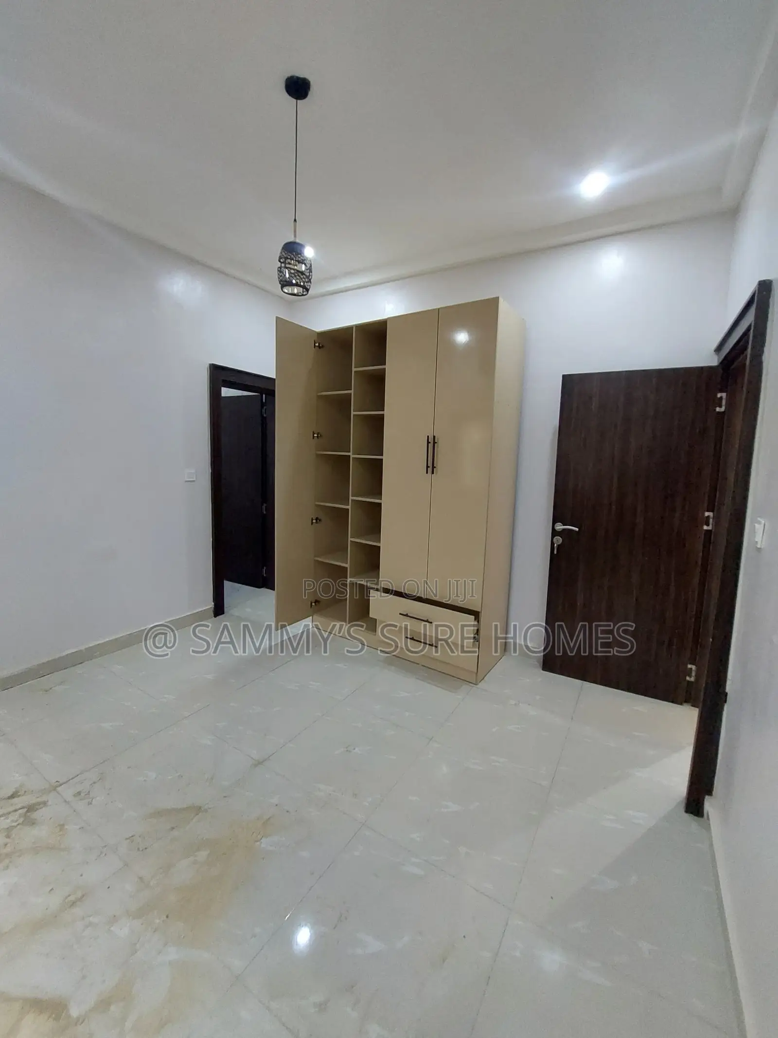 3bdrm Block of Flats in Jahi Gilmore for rent