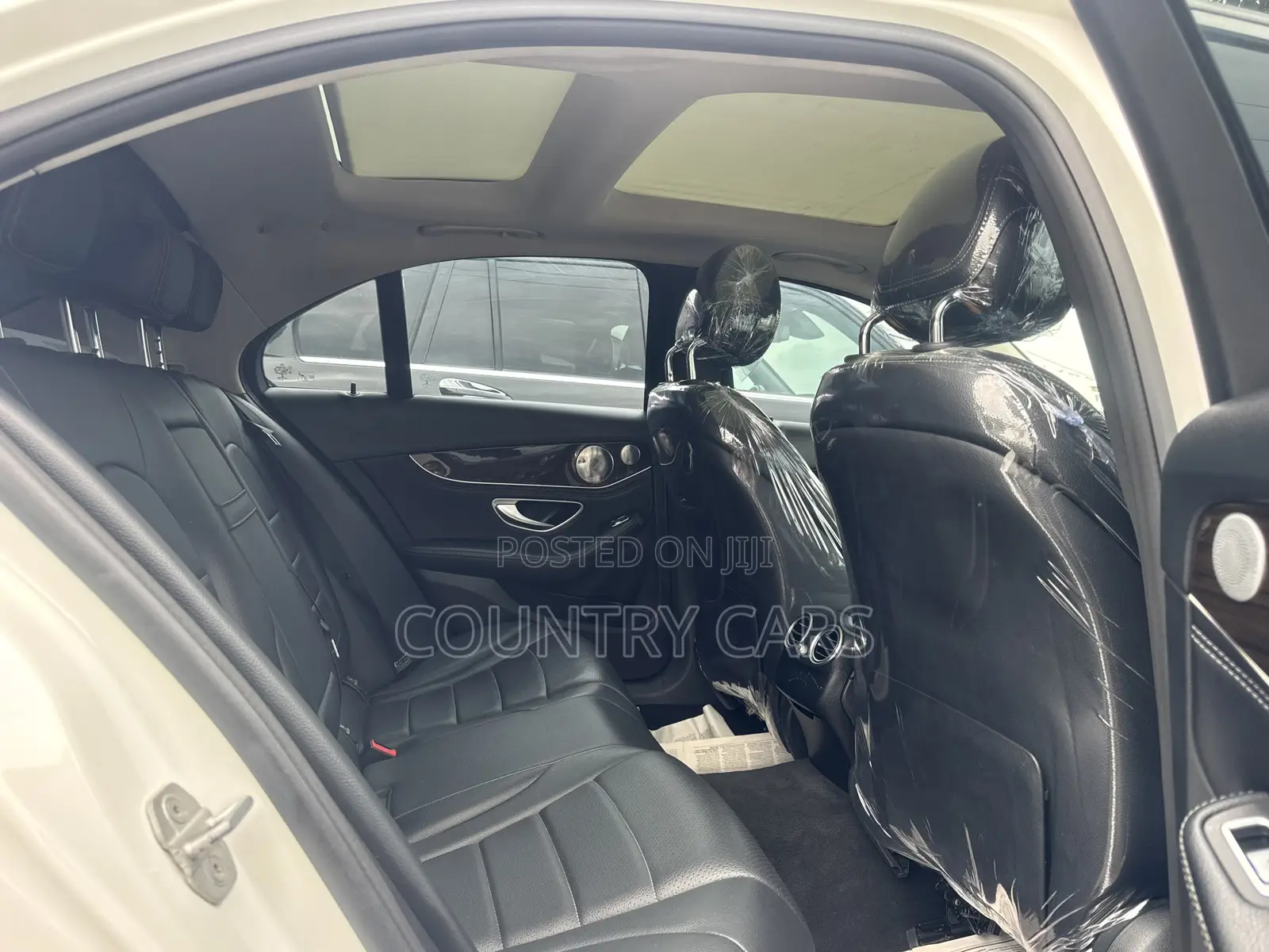 Mercedes-Benz C300 Base 4Matic Sedan AWD (2.0L 4cyl 7A) 2016 White