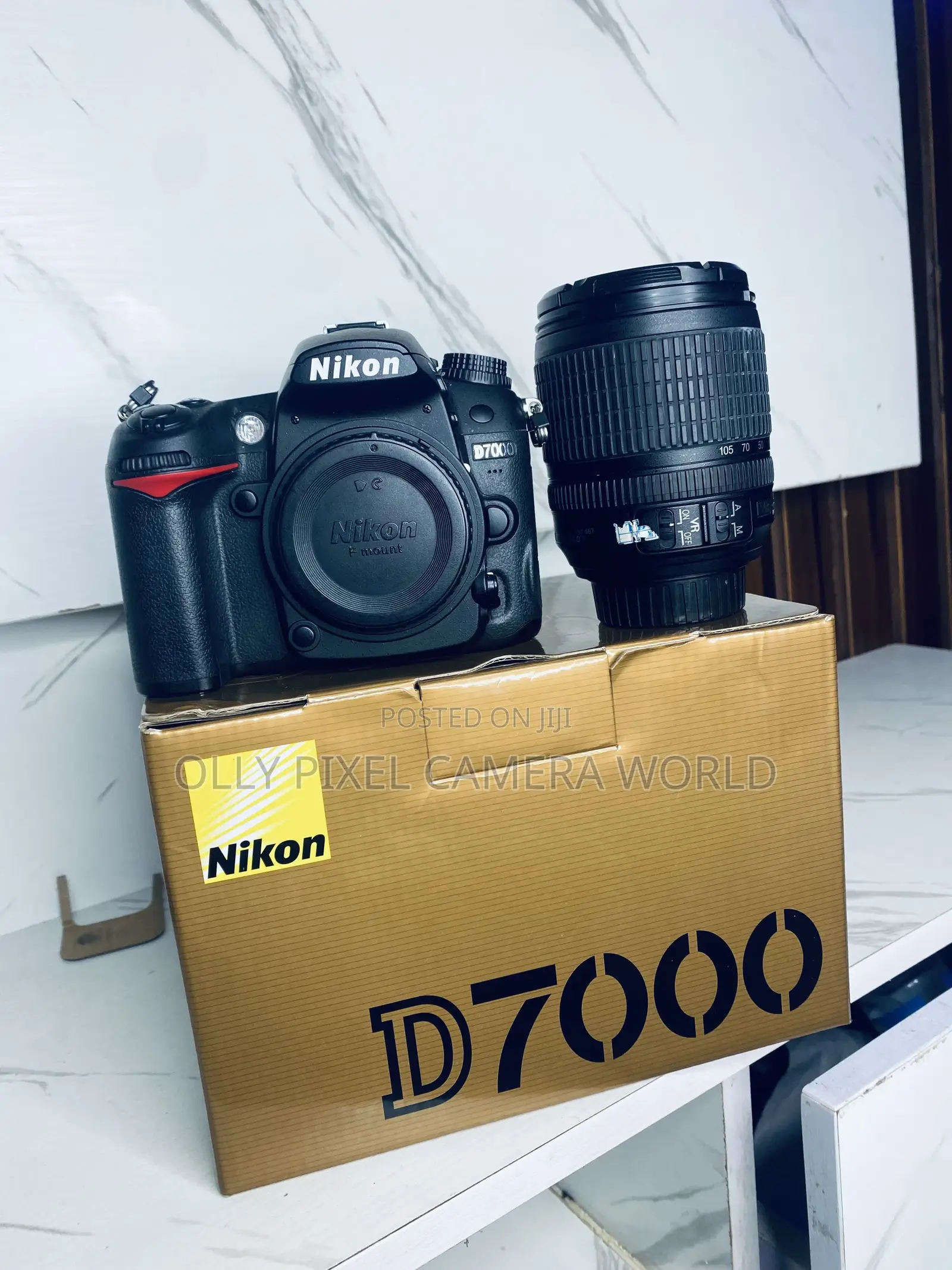Nikon D7000 With Lens