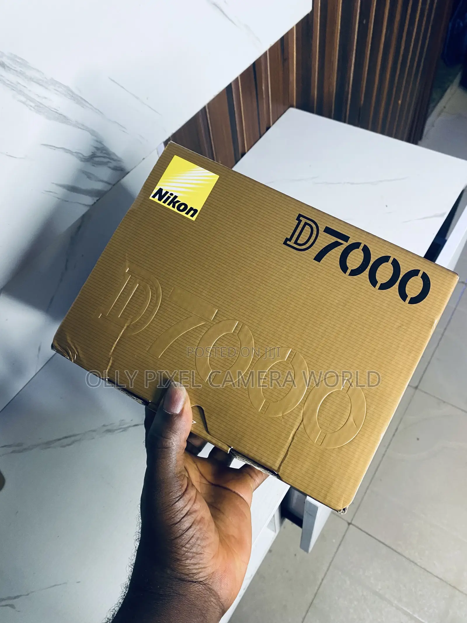 Nikon D7000 With Lens