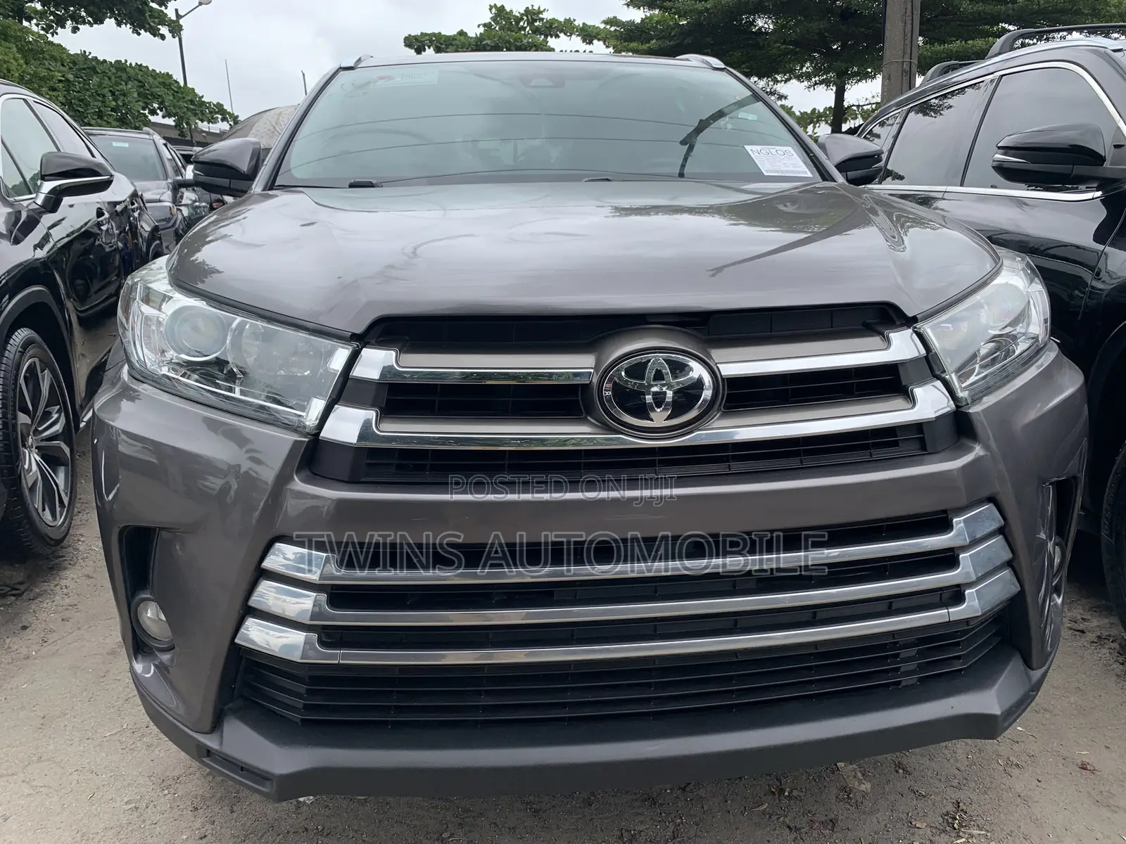 Toyota Highlander Limited 2019 Gray