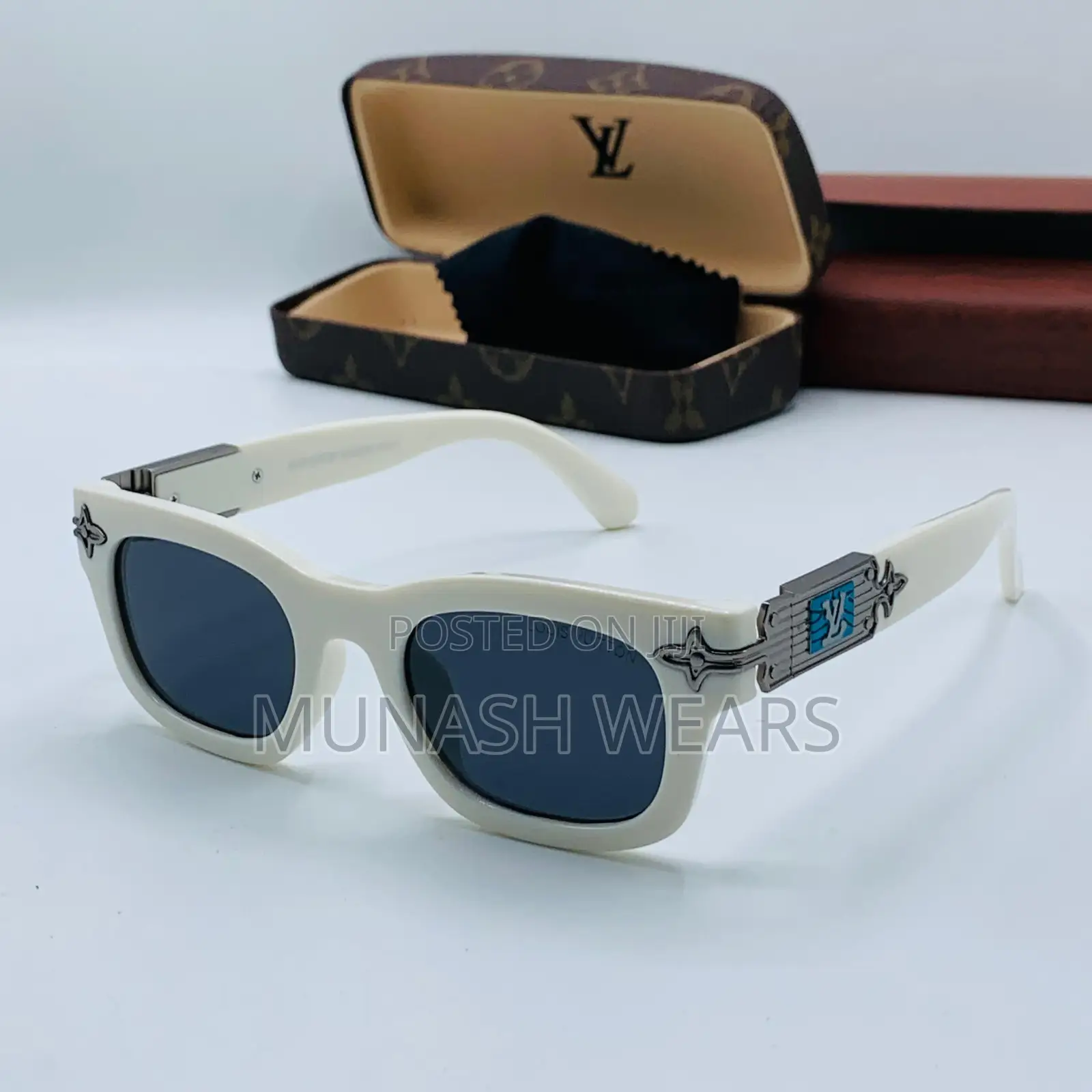 Louis Vuitton High Fashion Style Glasses