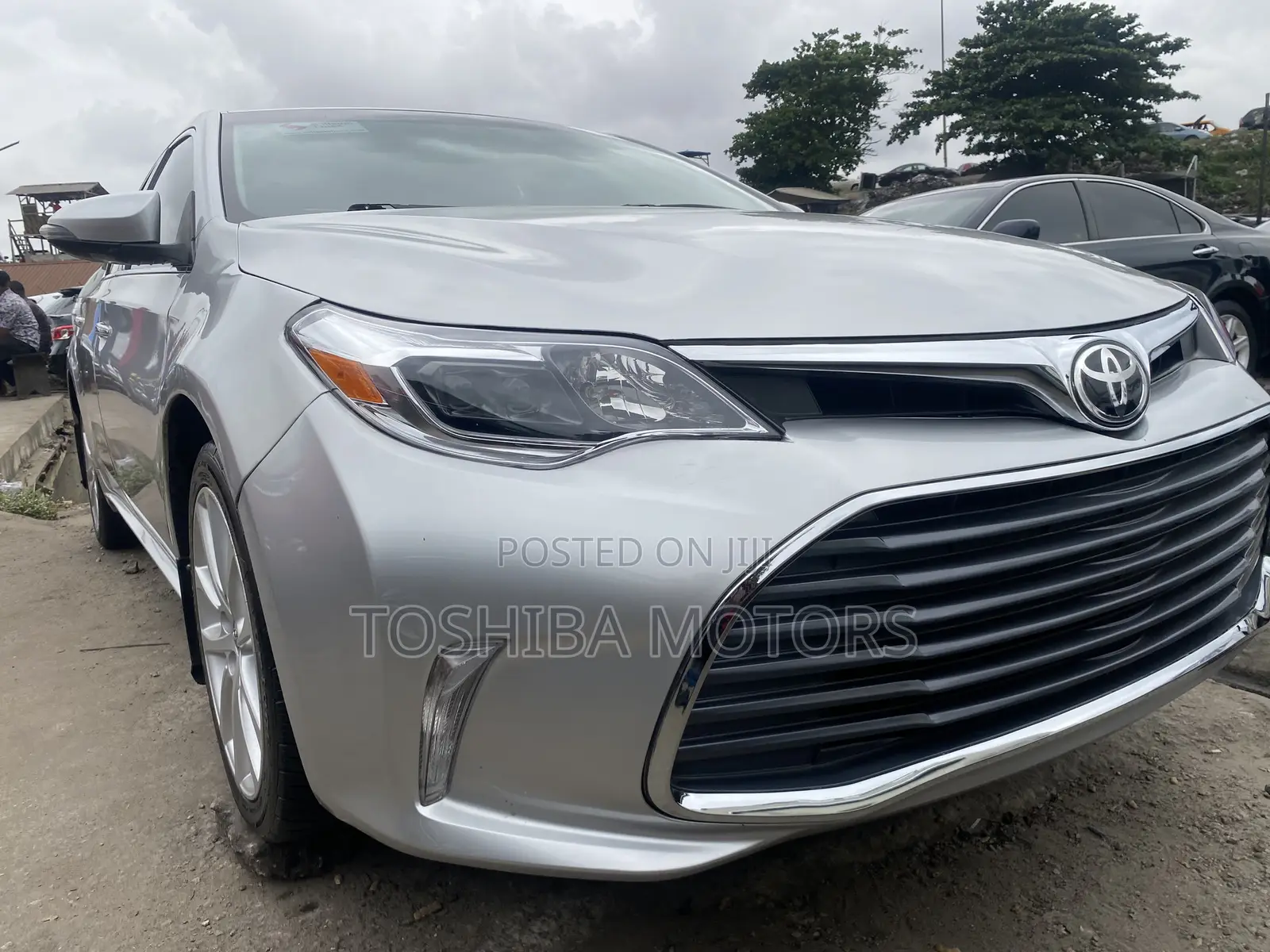 Toyota Avalon Limited FWD Sedan (3.6L 6cyl 6A) 2016 Silver