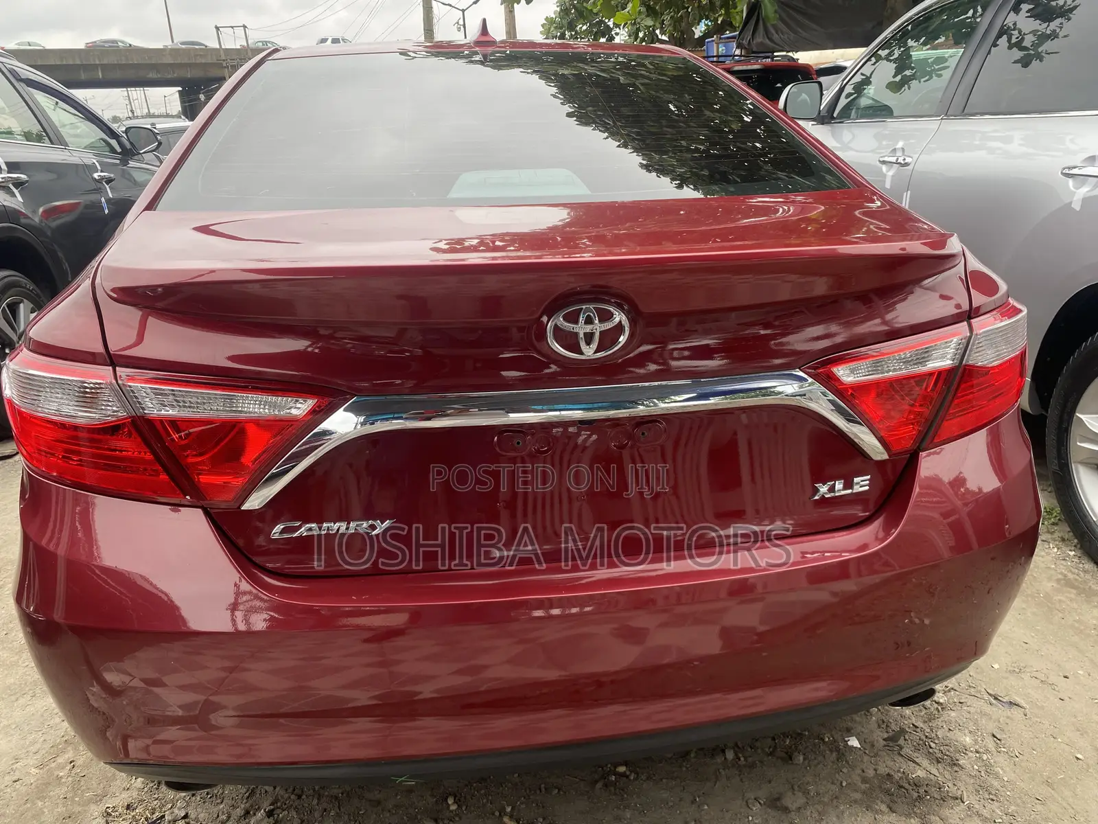 Toyota Camry XLE V6 4dr Sedan (3.6L 6cyl 6A) 2016 Red