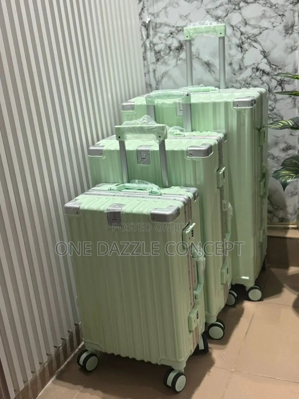 Luxury Aluminum Trolley Box