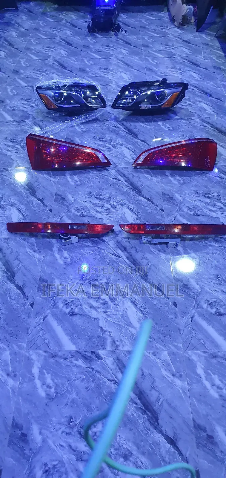 Headlights Audi Q5 2010