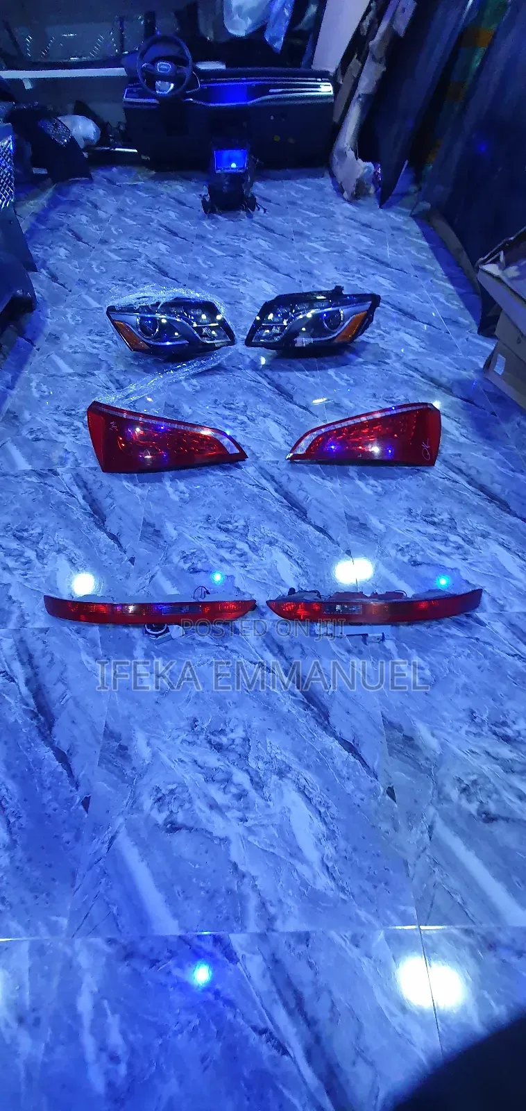 Headlights Audi Q5 2010