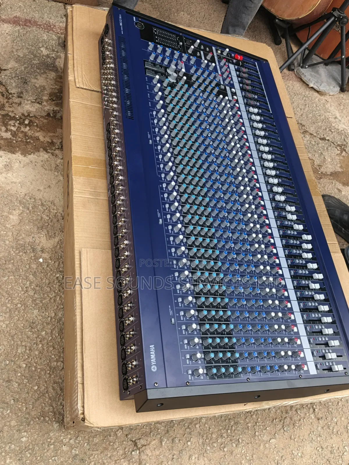 32 Channels Yamaha Mixer