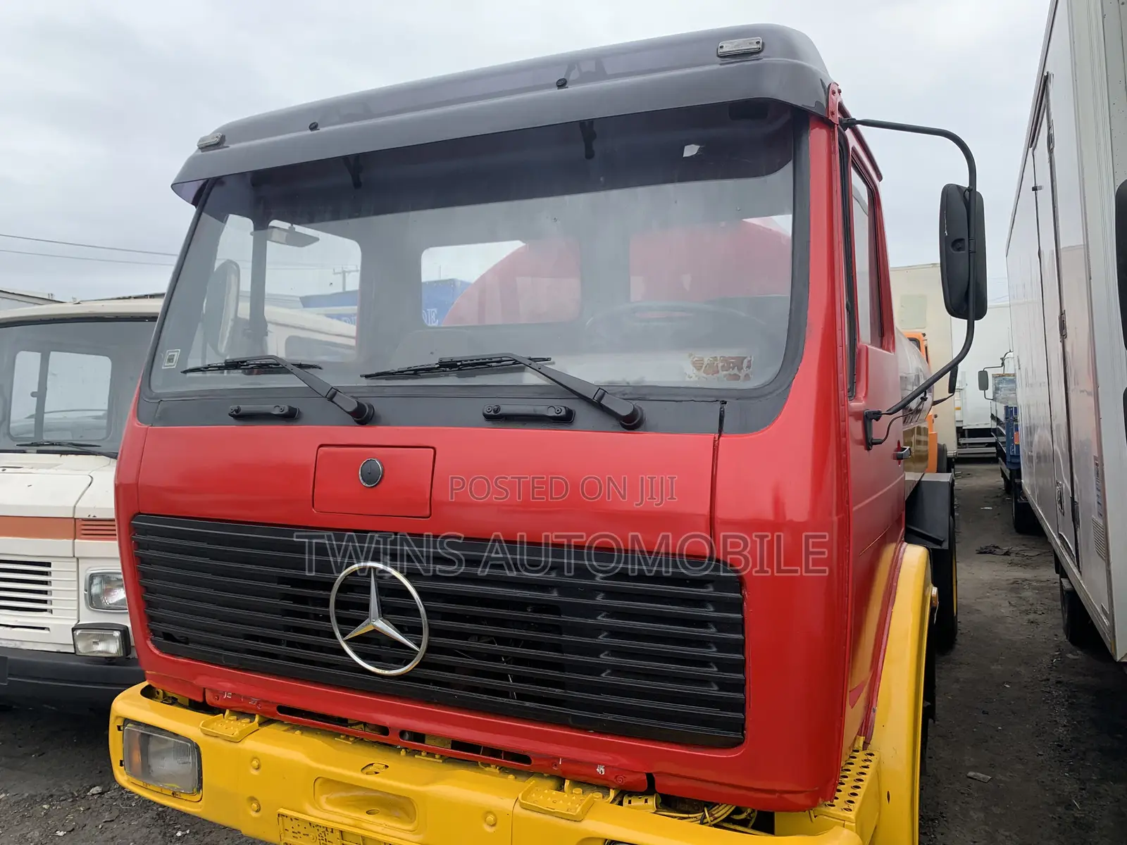 Mercedes-Benz Water Tanker