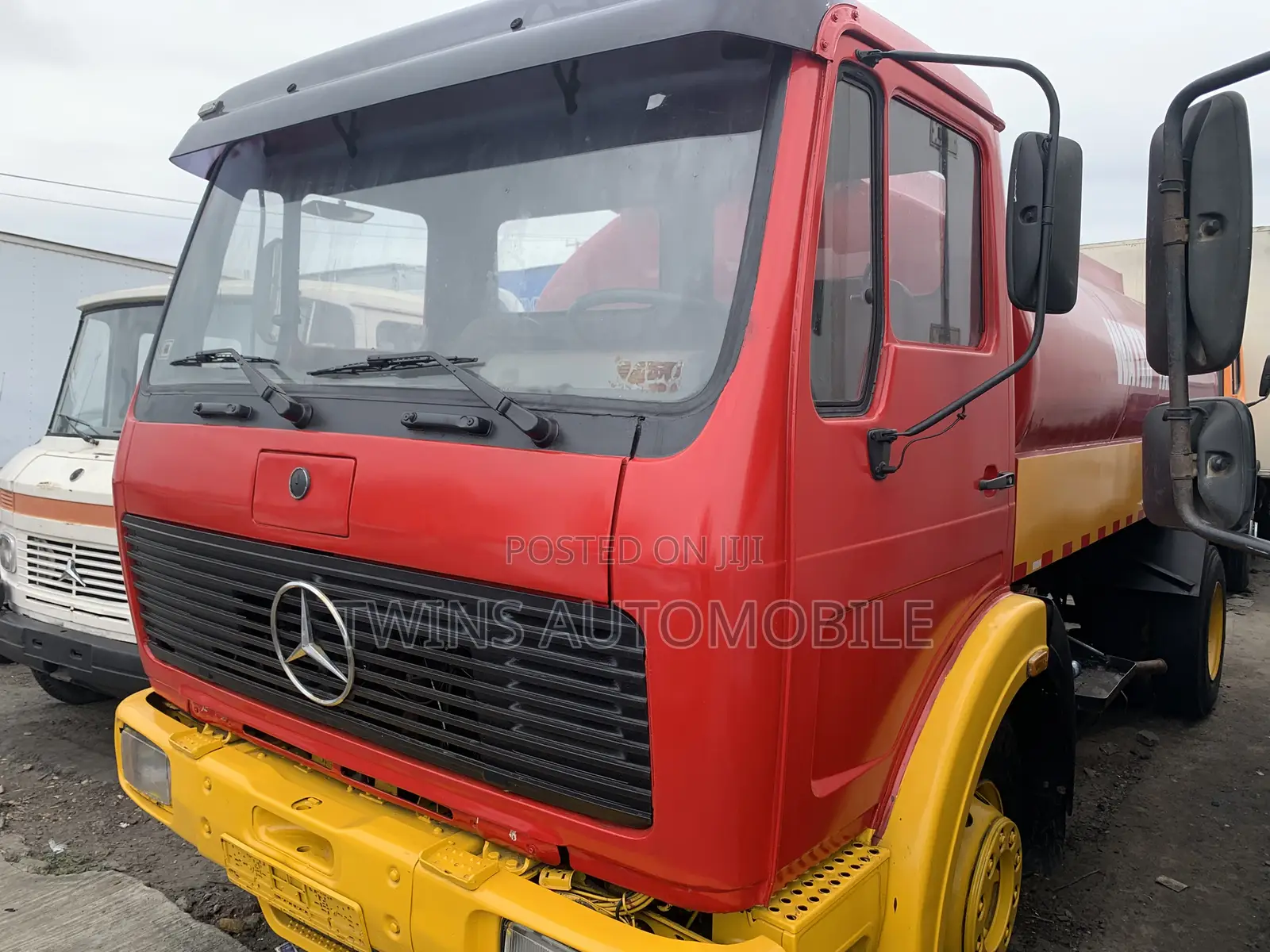 Mercedes-Benz Water Tanker