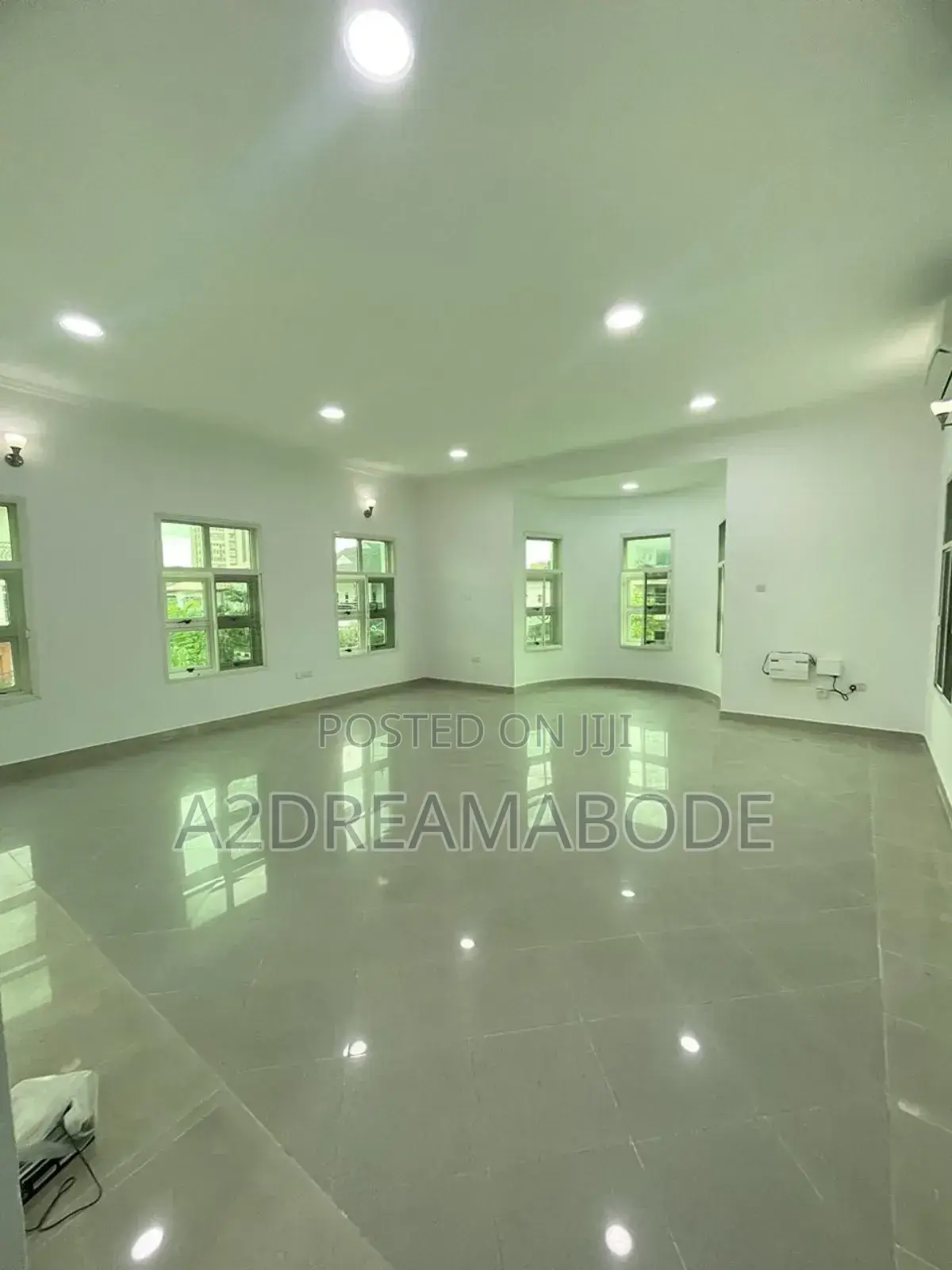6bdrm Mansion in Ikoyi for rent