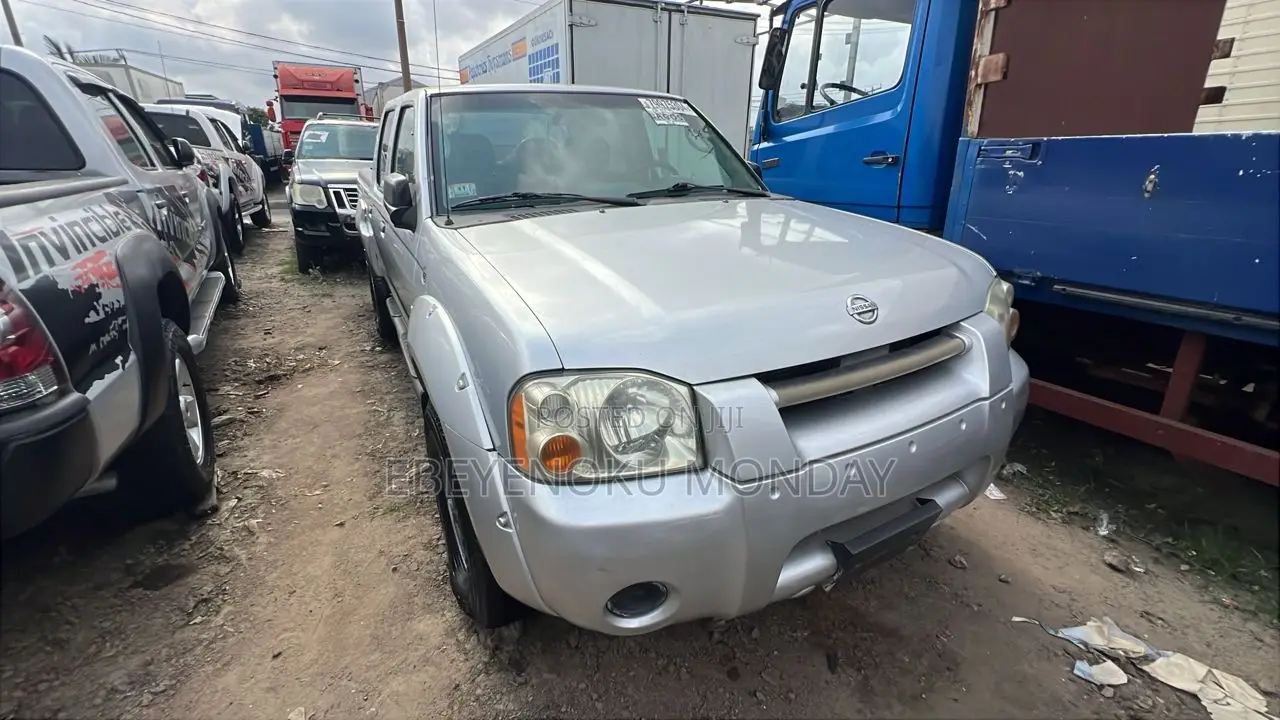 Nissan Frontier SVE V6 King Cab 4WD 2004 Silver