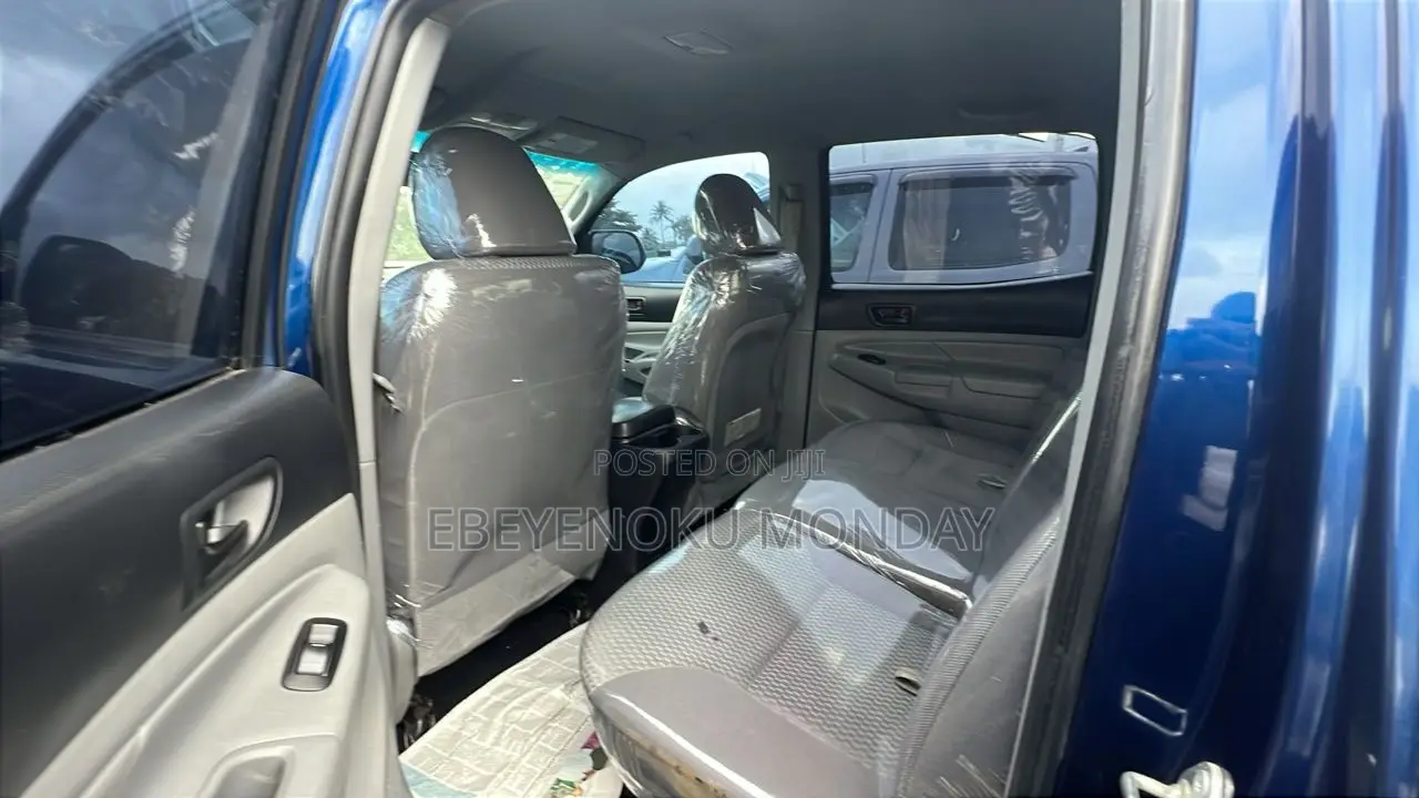 Toyota Tacoma V6 4dr Double Cab 4WD 5.0 ft. SB (4.0L 6cyl 6M) 2015 Blue