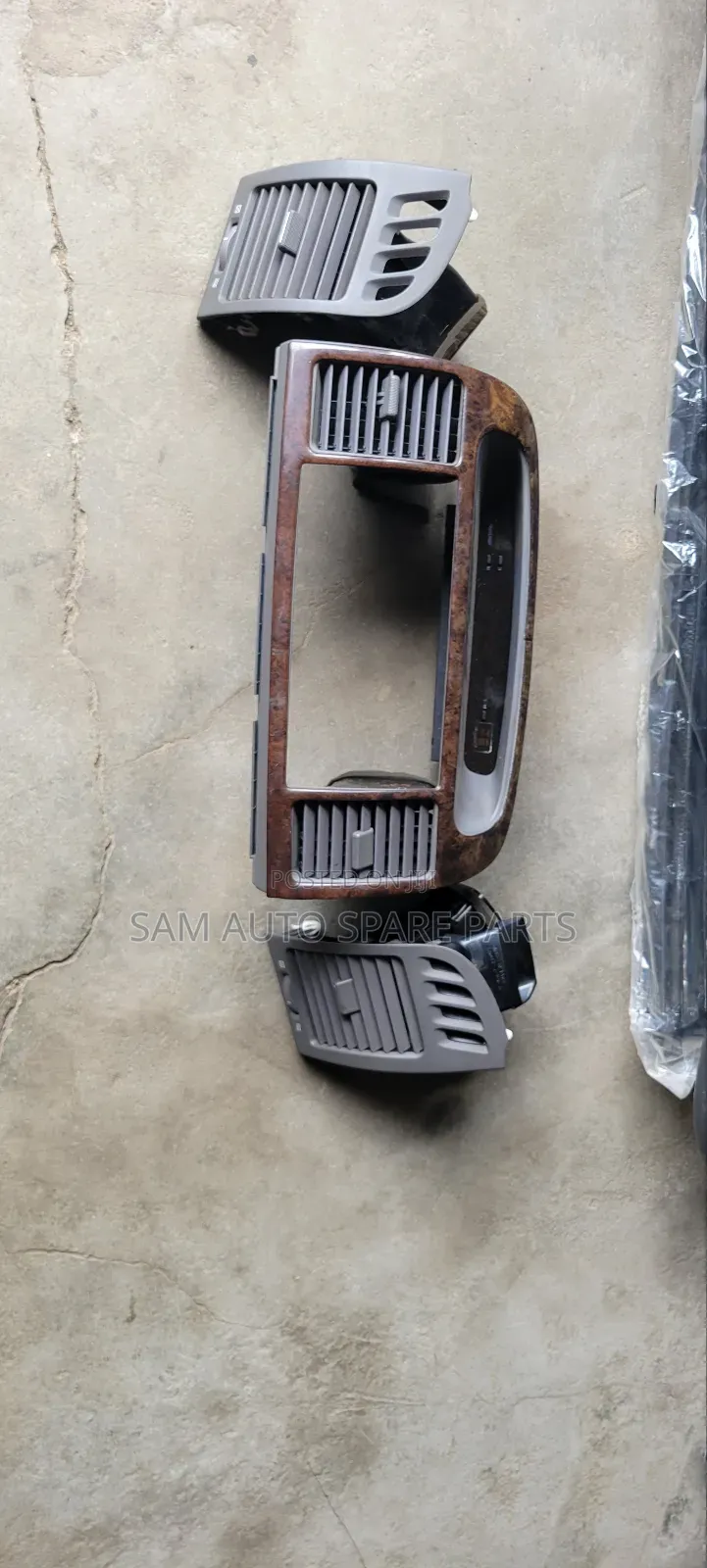 Toyota Camry 2004 Model Ac Vent Front One Set