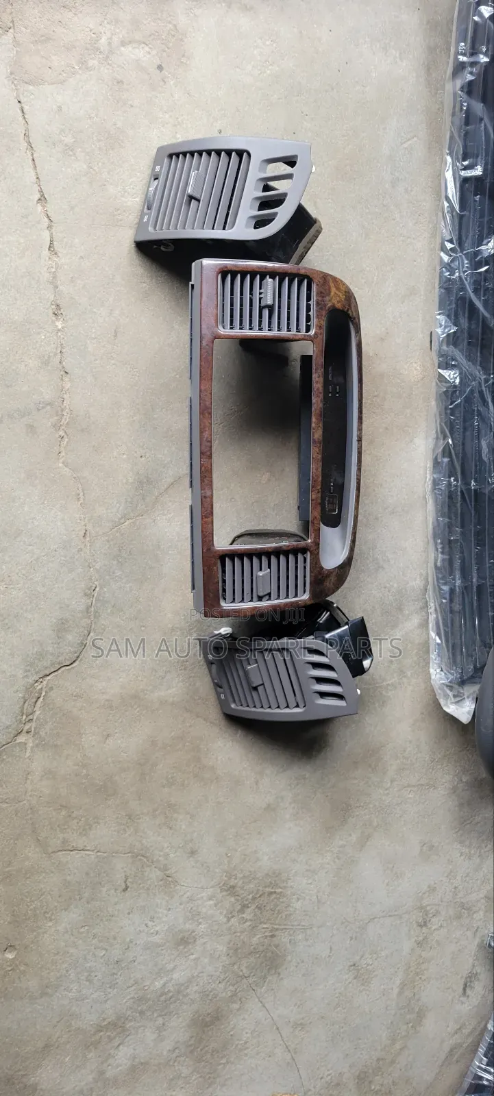 Toyota Camry 2004 Model Ac Vent Front One Set
