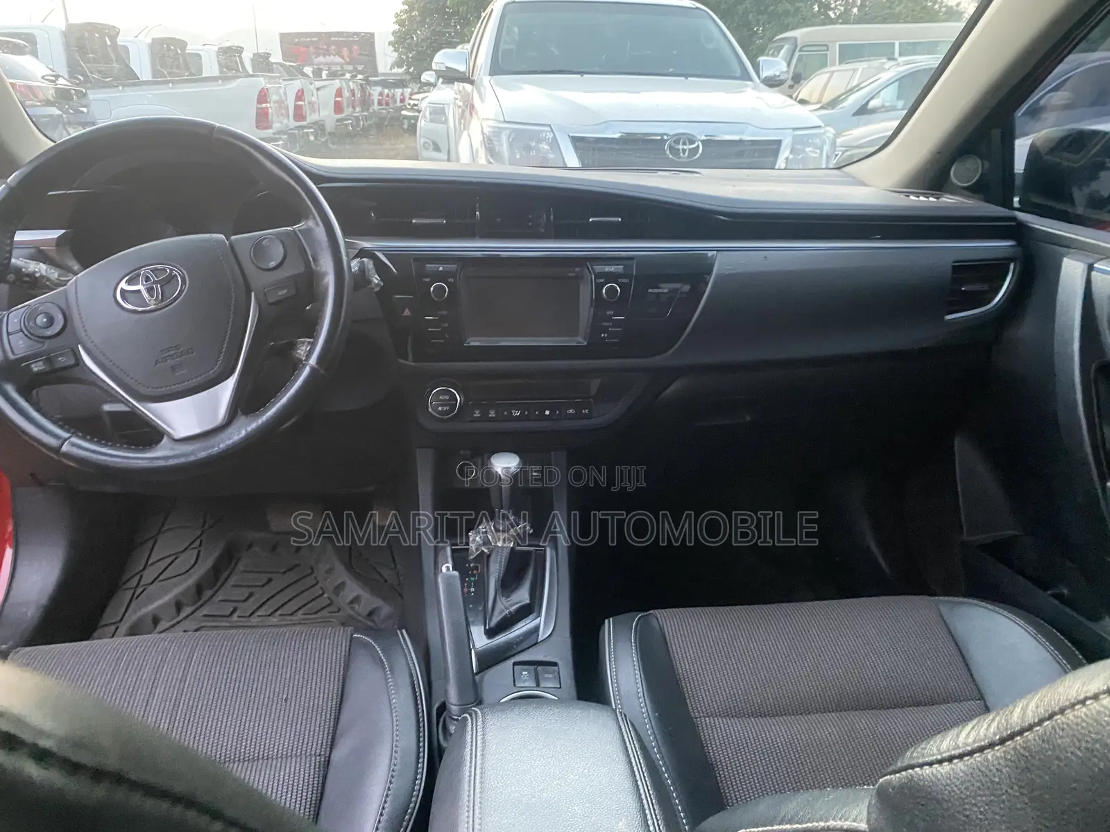 Toyota Corolla LE 4dr Sedan (1.8L 4cyl CVT) 2014 Red